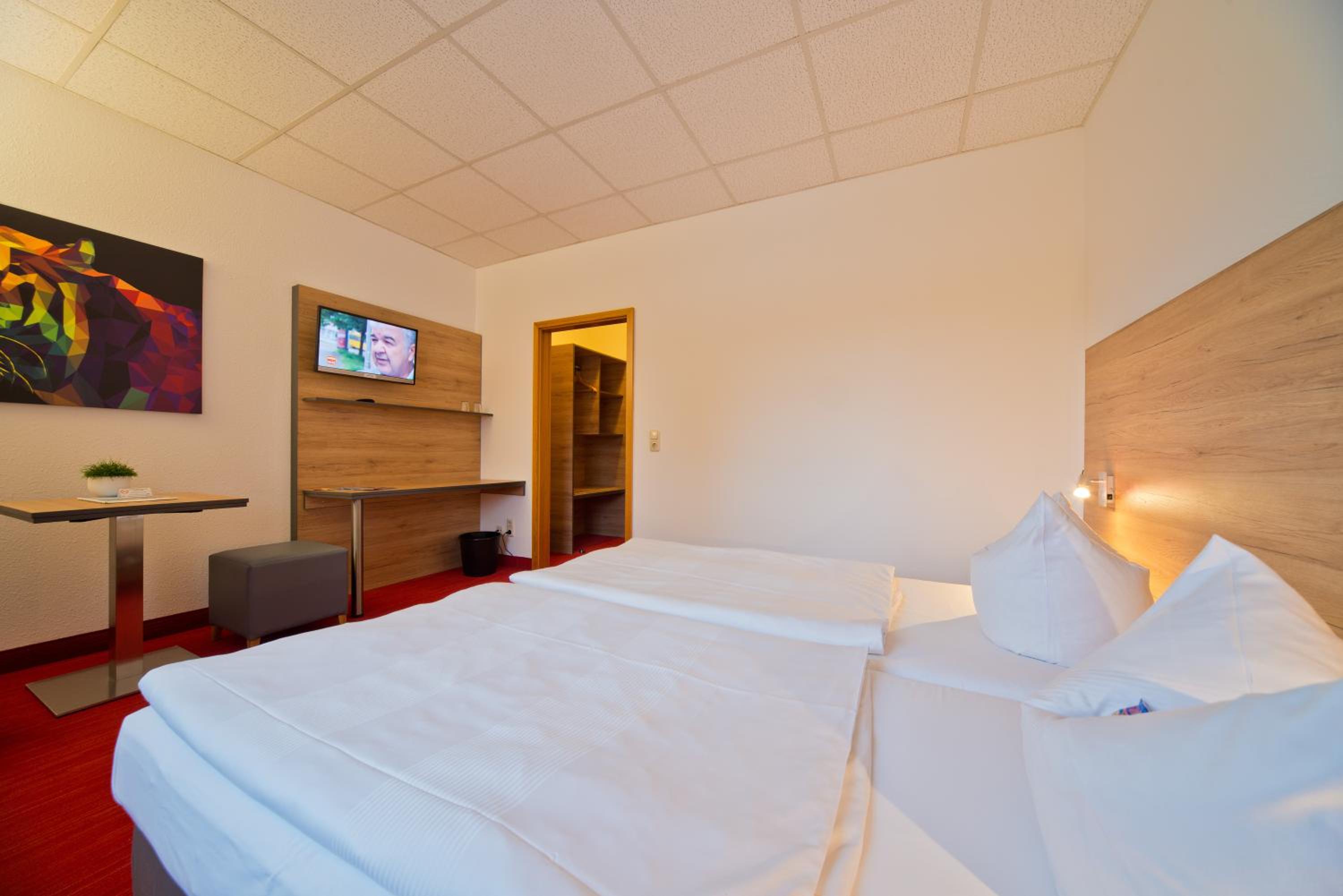City Hotel