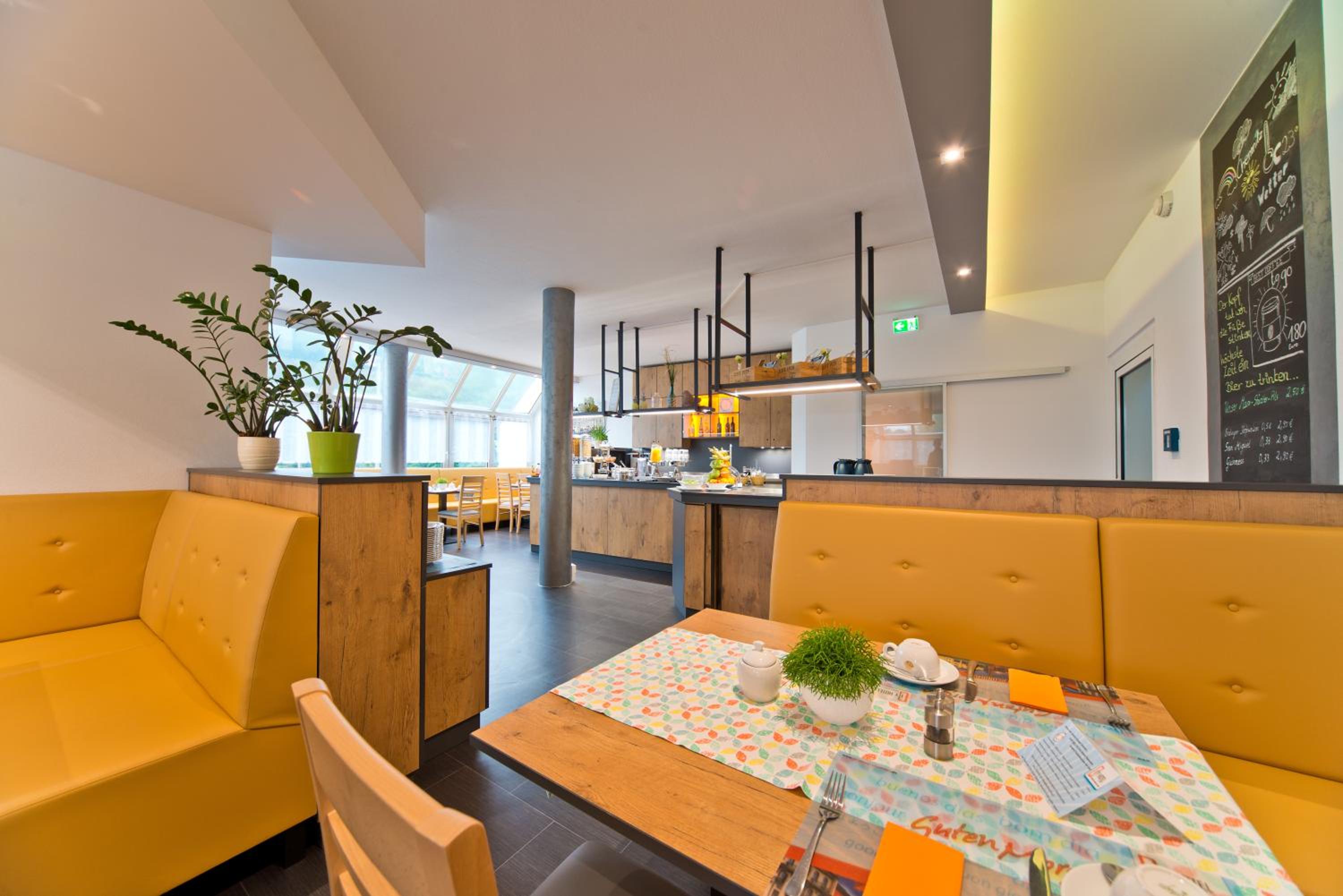 City Hotel