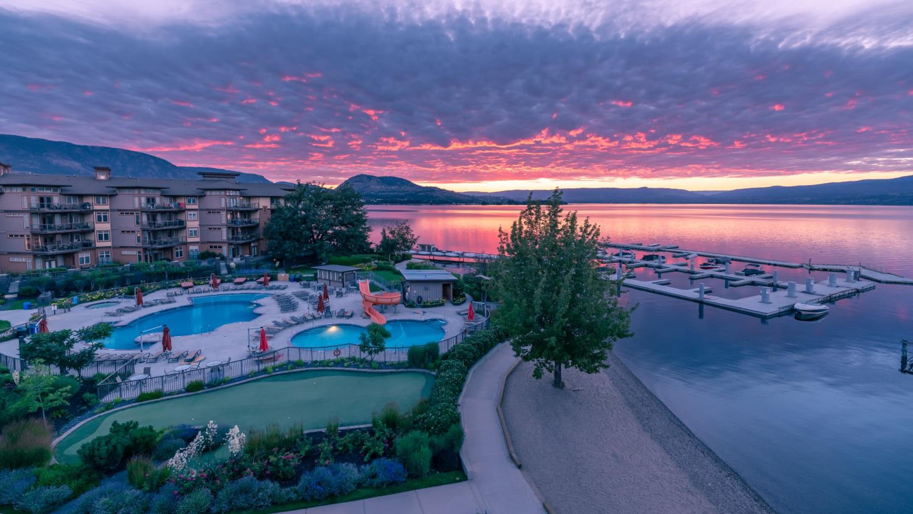 The Cove Lakeside Resort-3