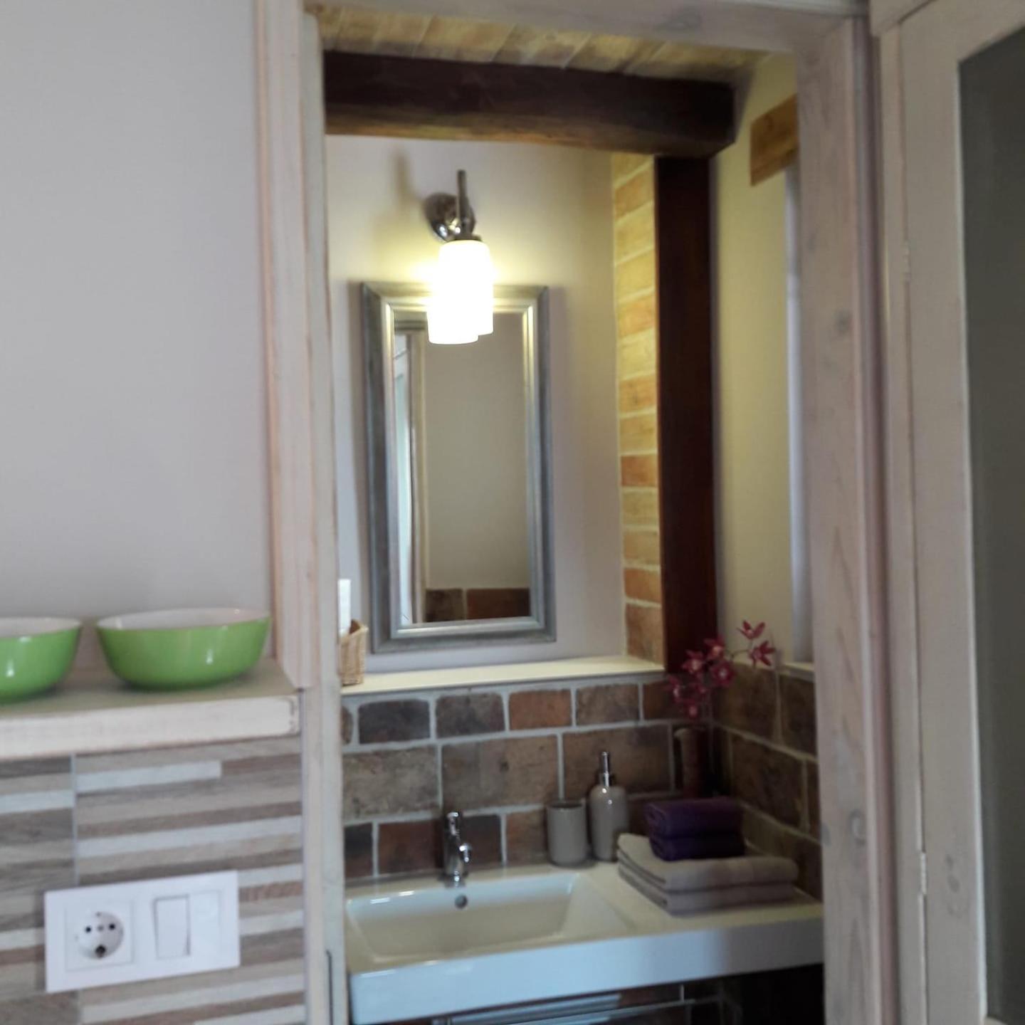 Photo 46