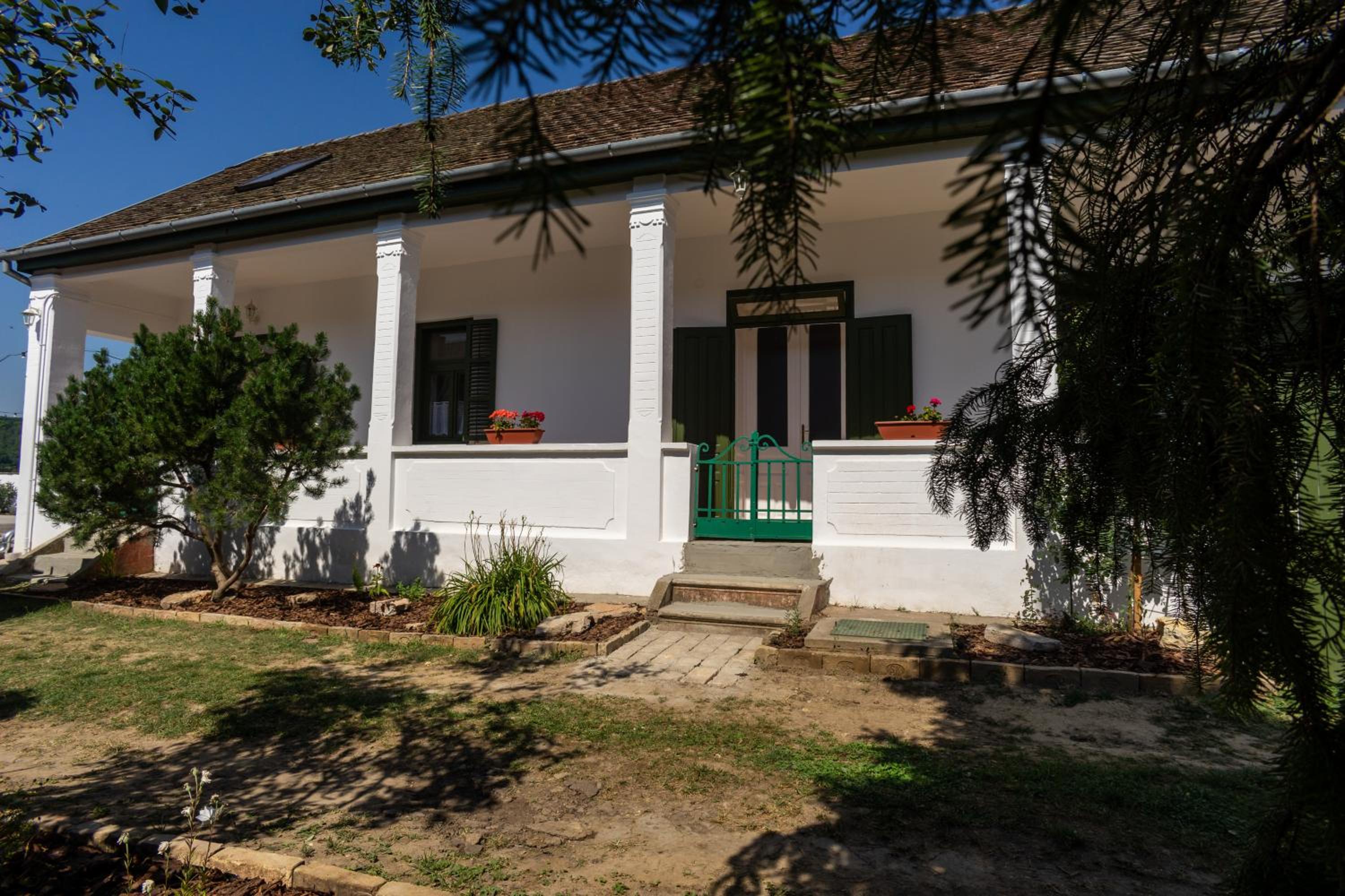Photo 17