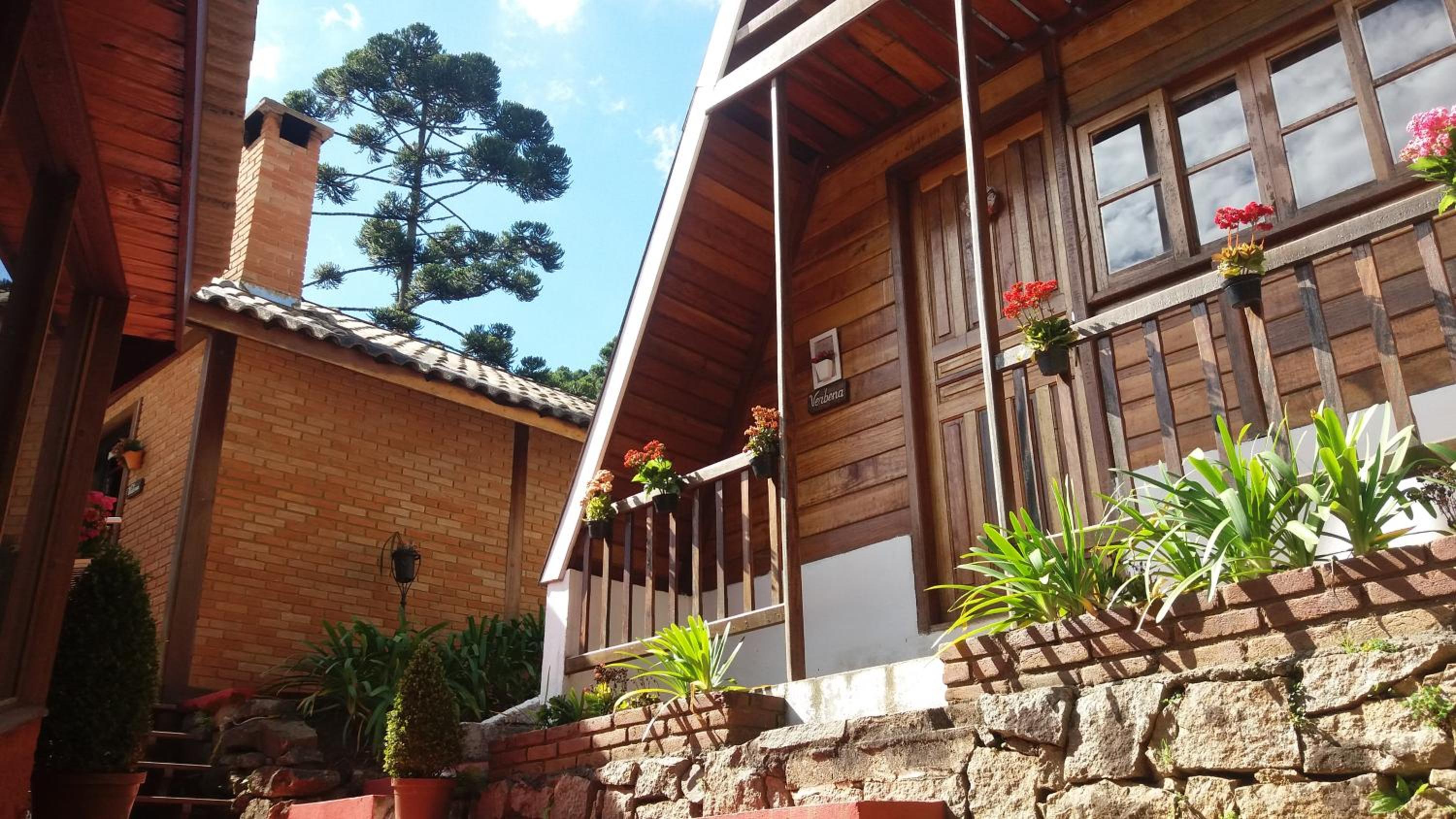 Villa Valentina chalés com lareira e churrasqueira