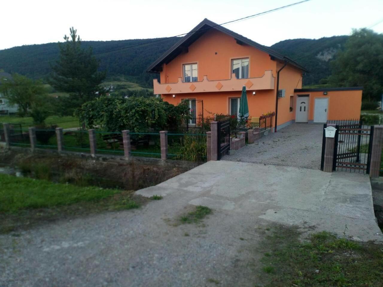 Photo 7