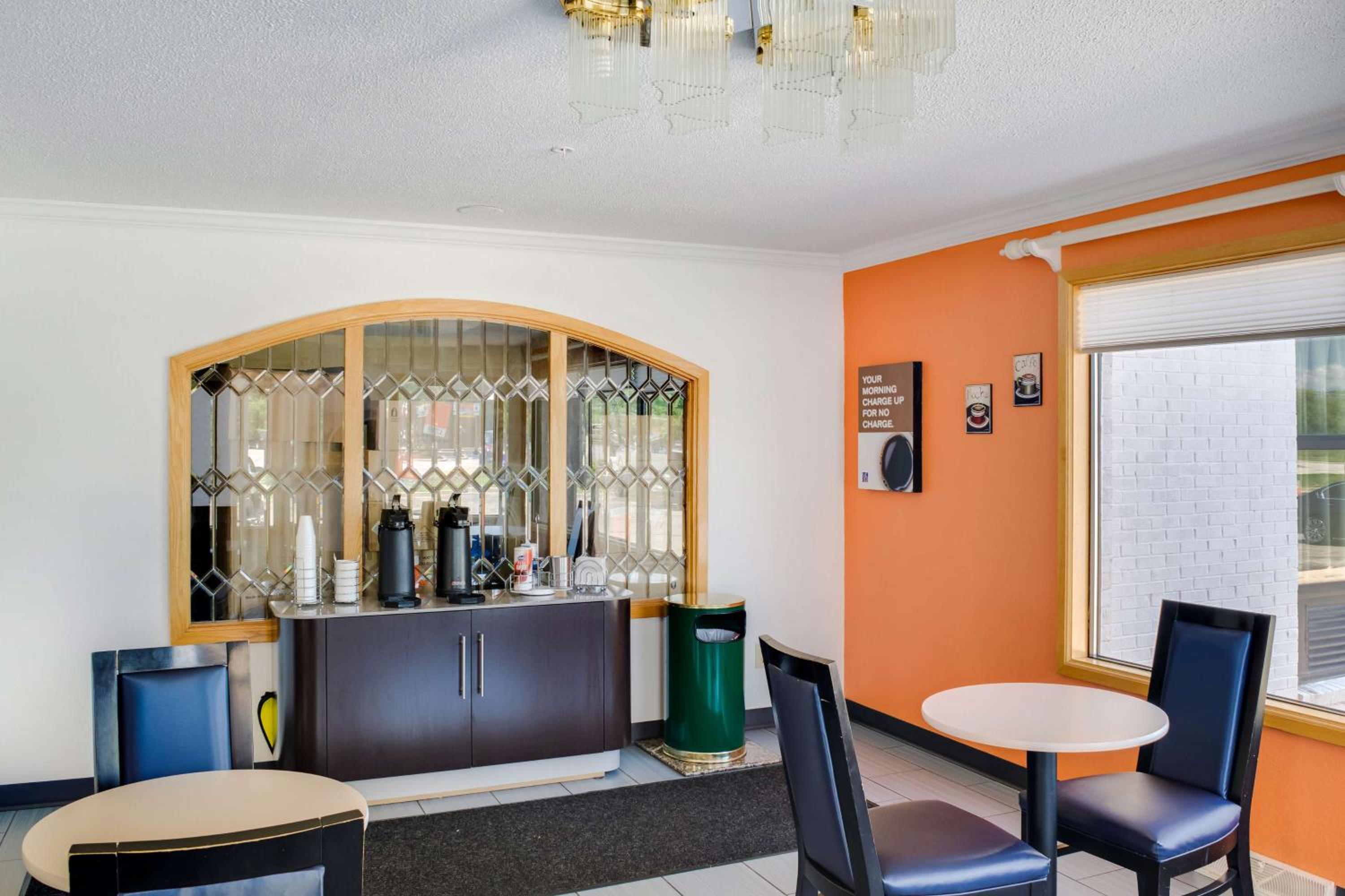Richmond Vacations - Motel 6-Richmond, IN - Property Image 8