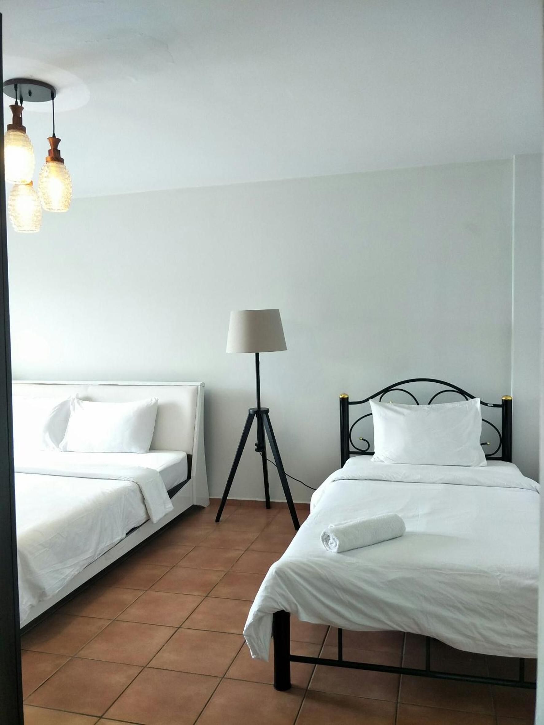 Lomsabai Apartments