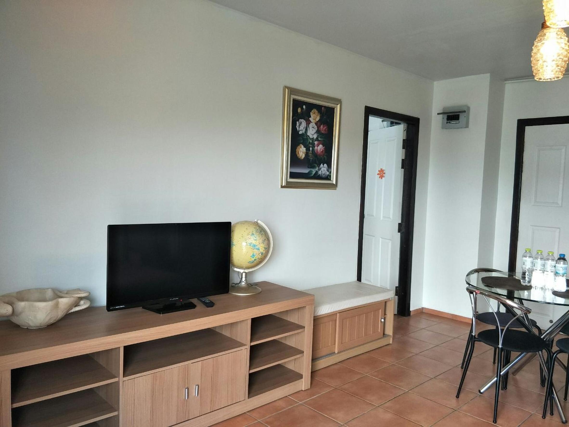 Lomsabai Apartments