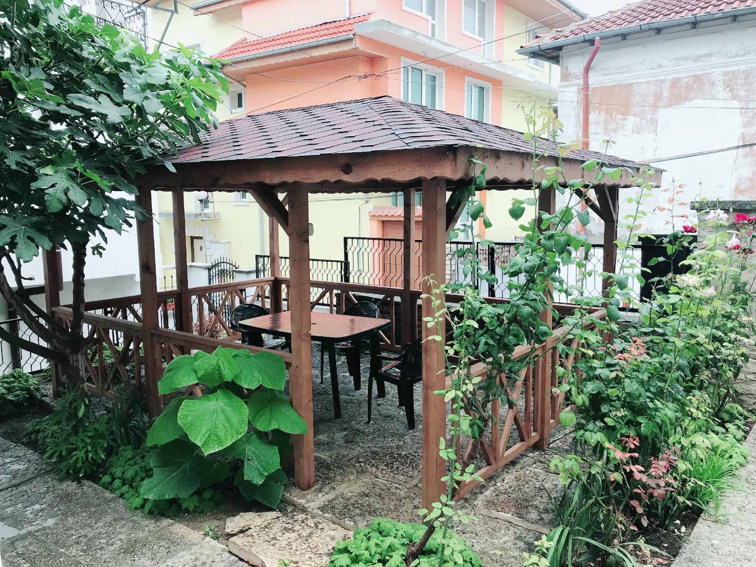 Guest House Yoanna