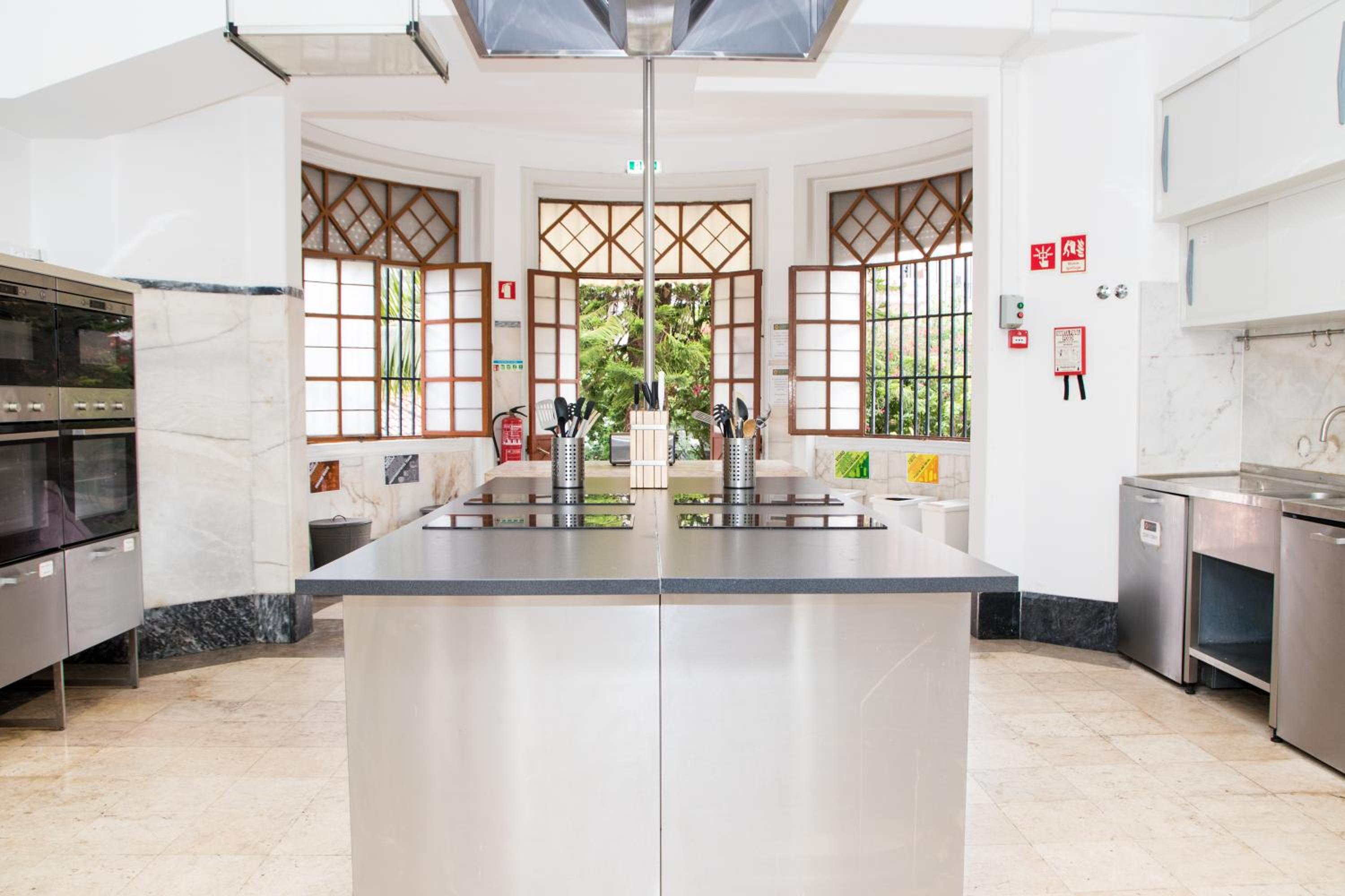 Sant Jordi Hostels Lisbon