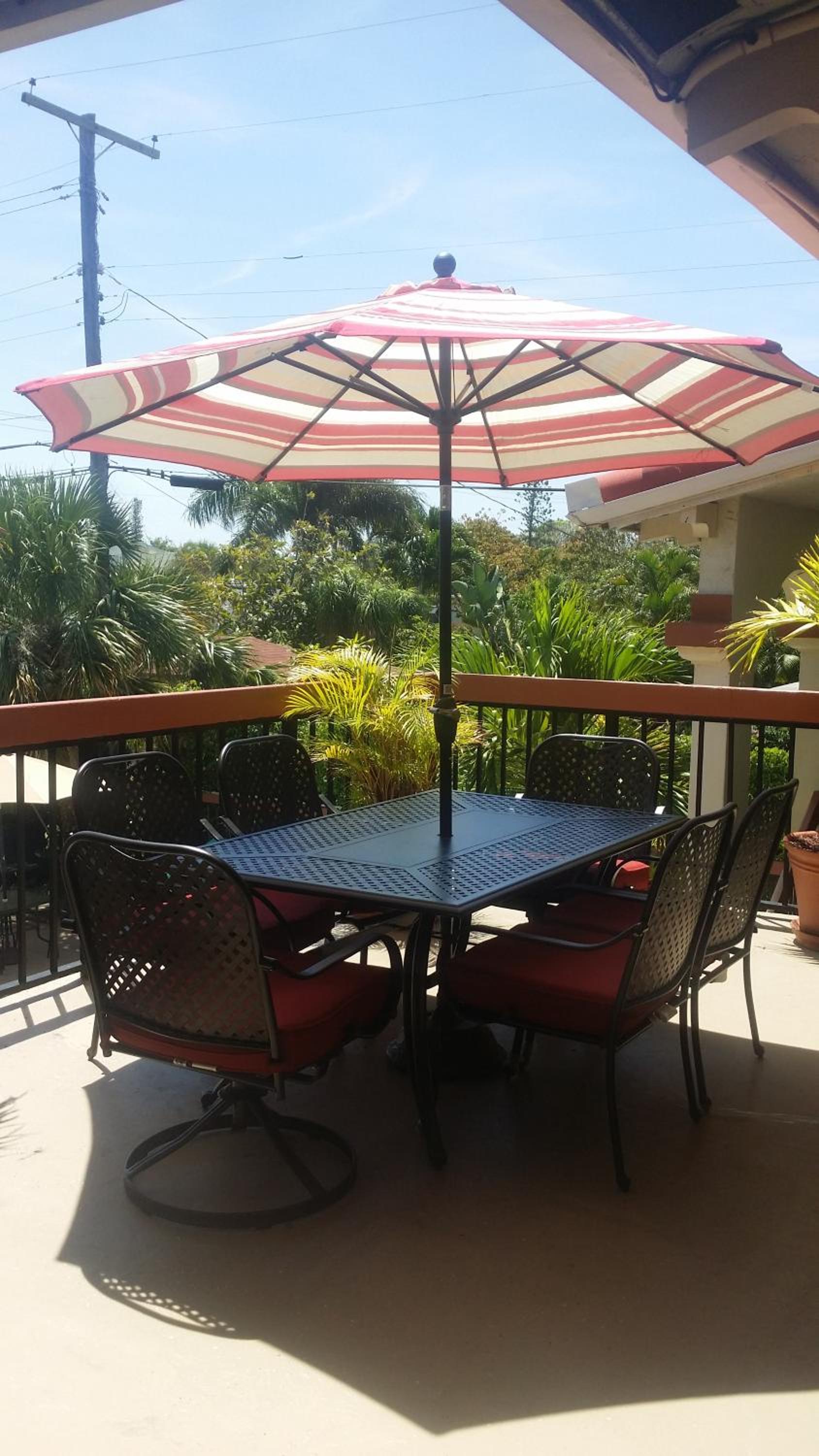 Palm Breeze Hotel