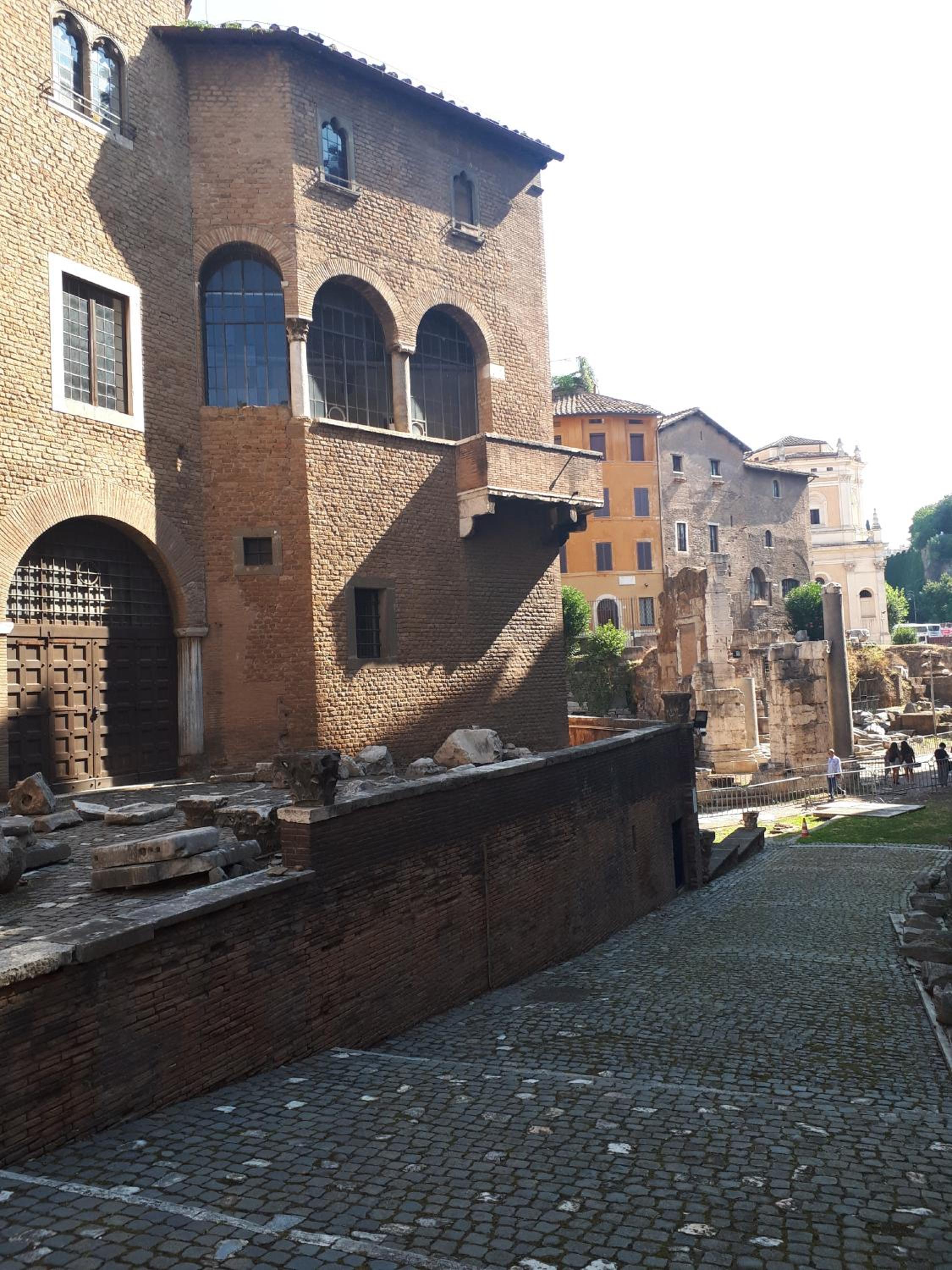 Portico D'ottavia