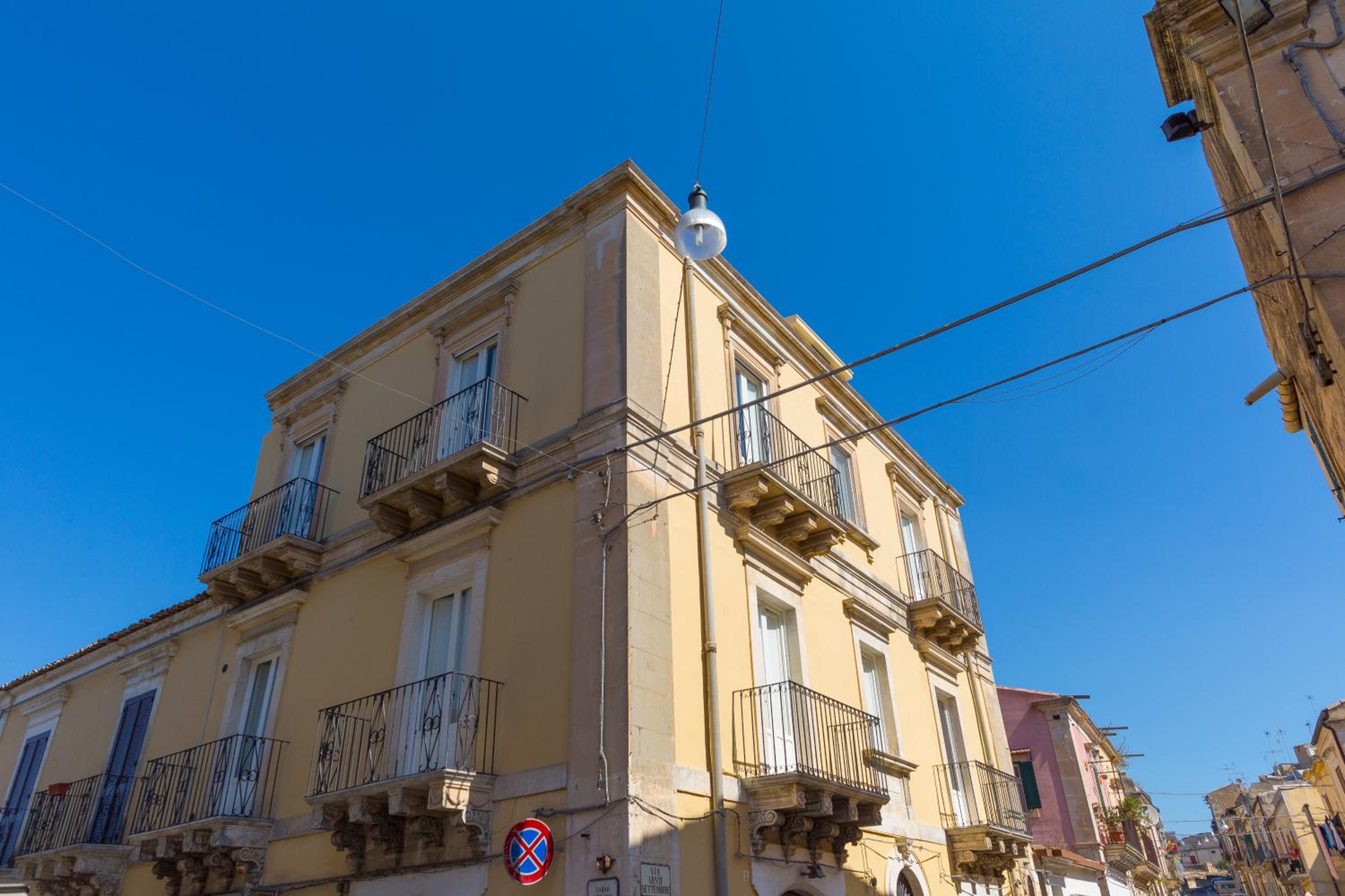 Al Corso Apartments view 4