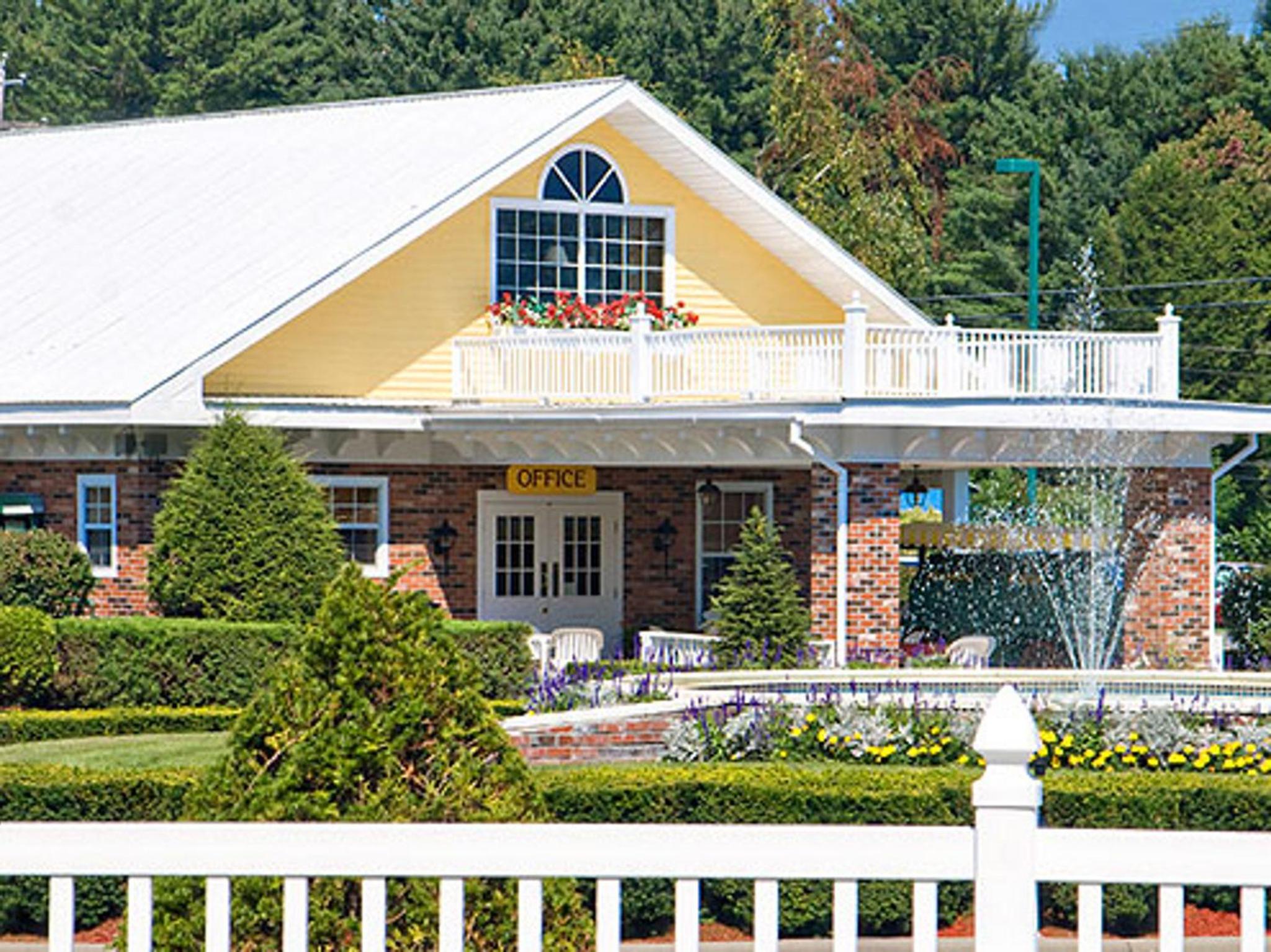 Colonel Williams Resort and Suites