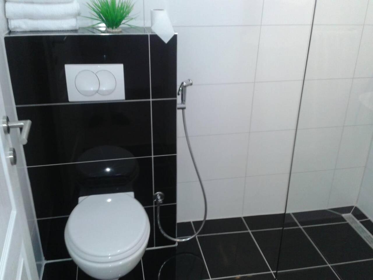 Photo 56