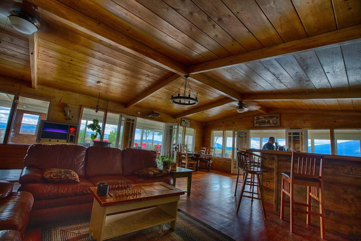 Klamath Falls Vacations - Crater Lake Gateway-Rocky Point Resort - Property Image 8