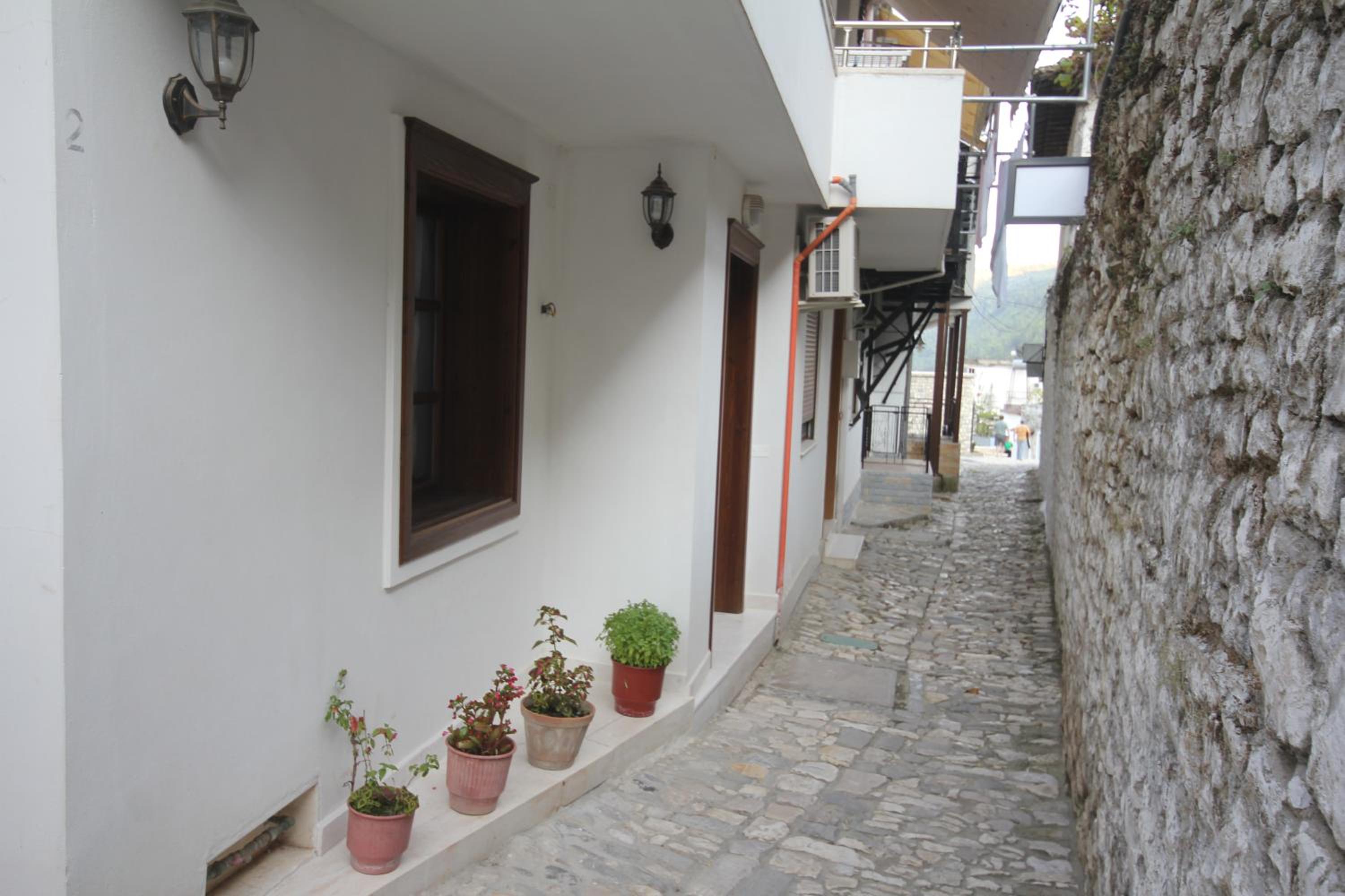 Apartment Altin in old town