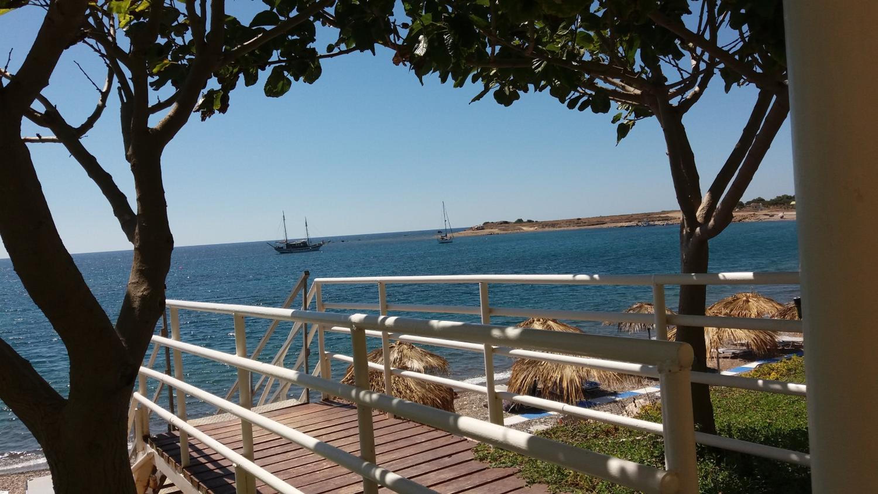 Mediterranean Breeze