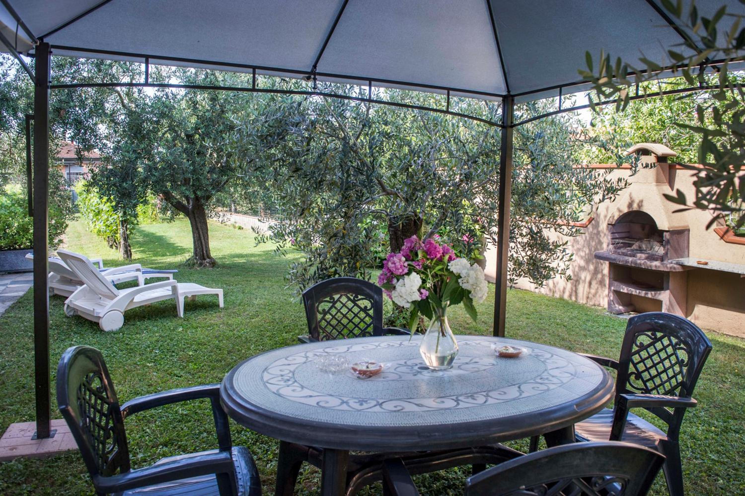 Nel Giardino Degli Ulivi view 2