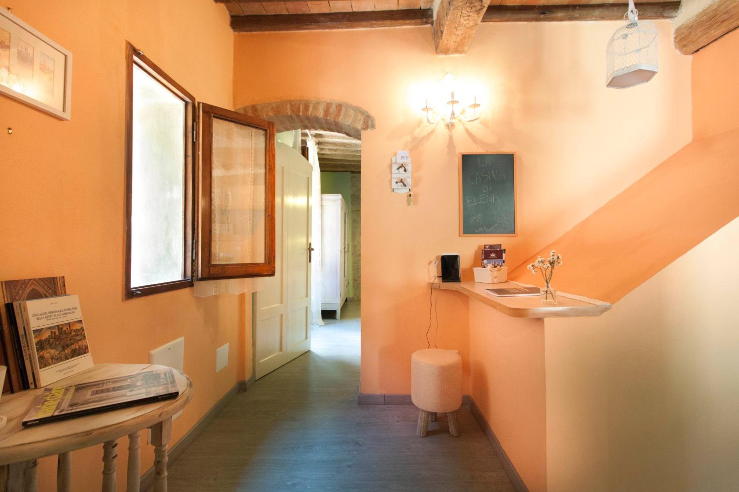 Hotel Deluxe Romantic Apartment Casina di Elena San Gimignano - Image 1