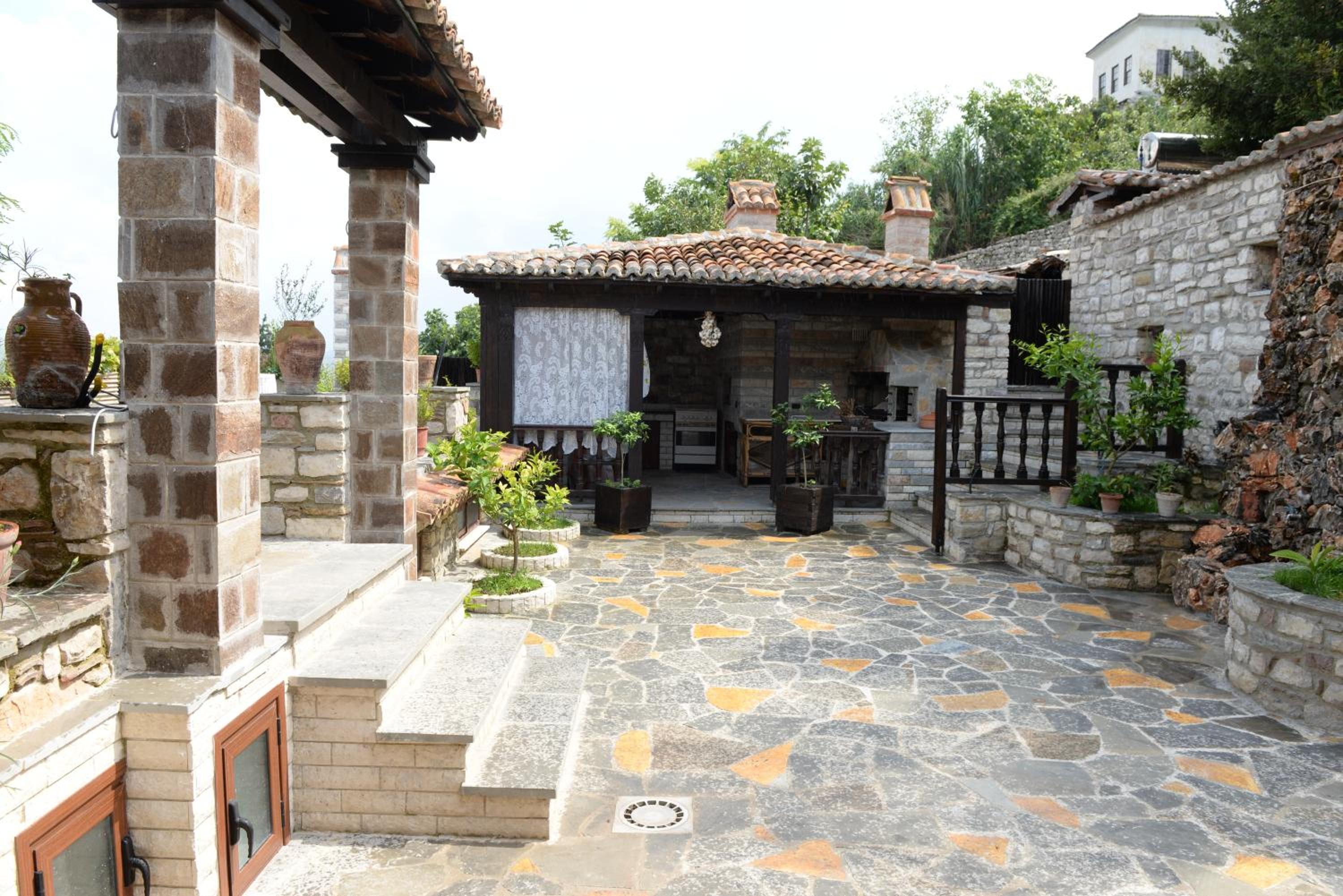 Guest House Iljesa