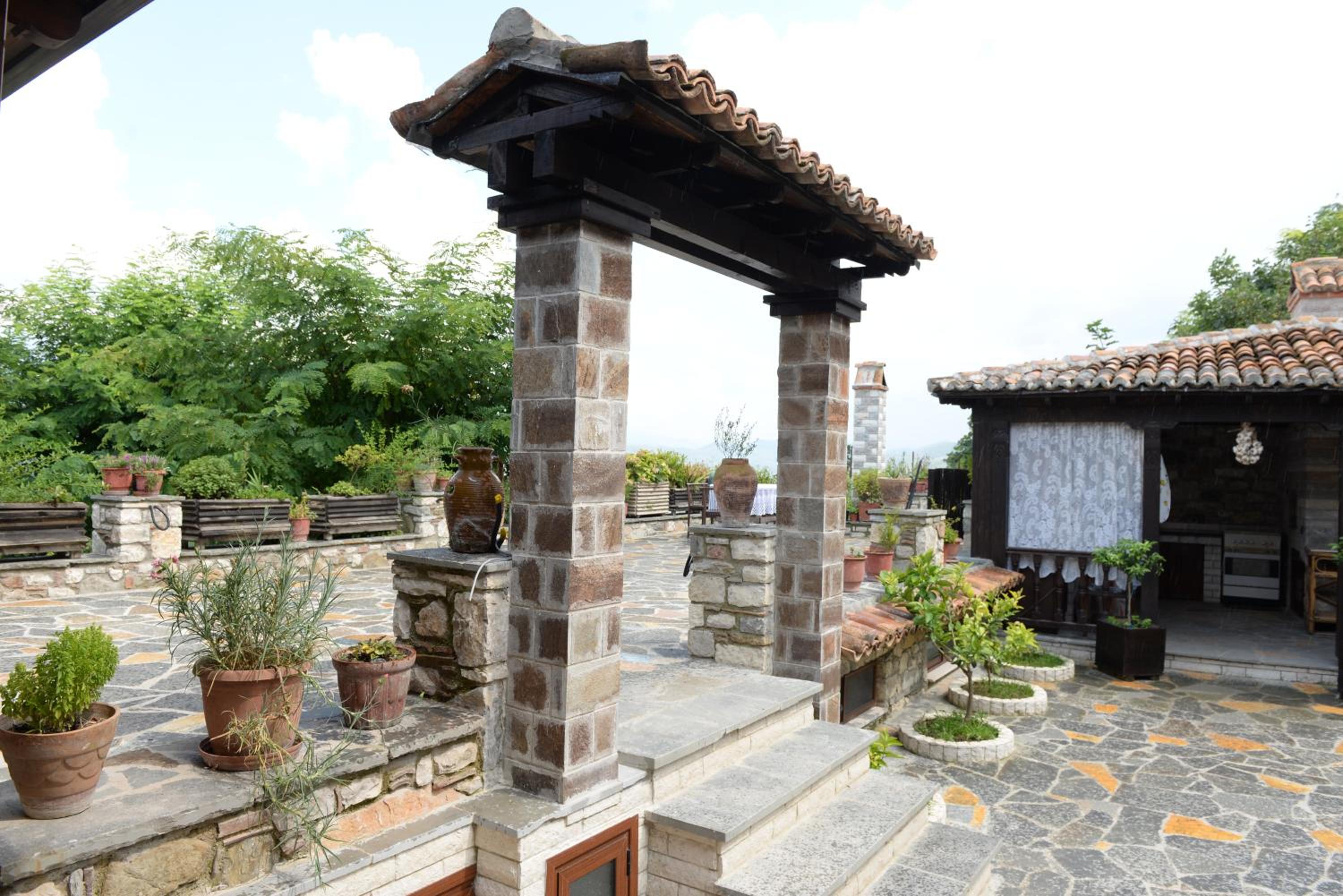 Guest House Iljesa