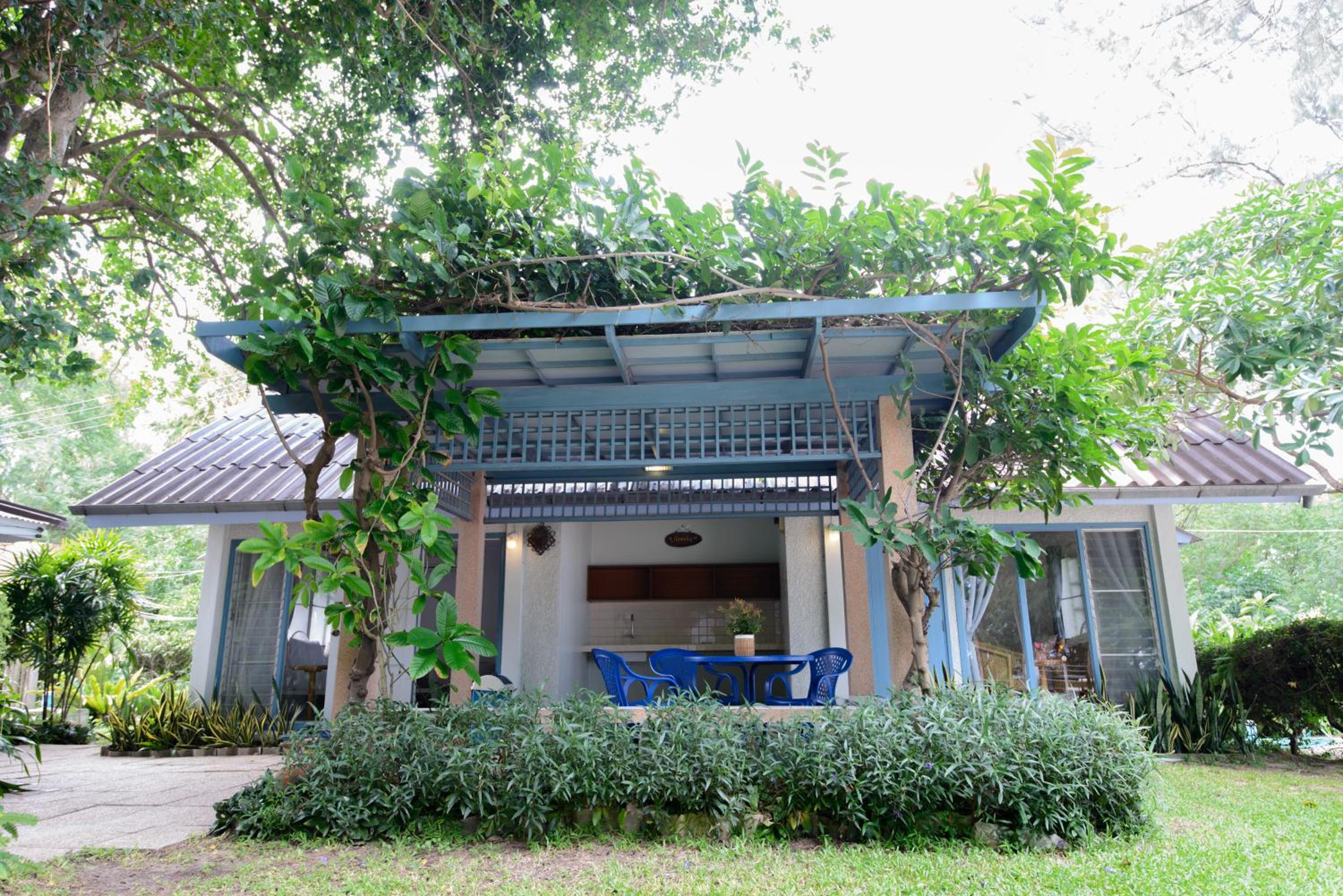 Baan Kratom Tong by the sea view 5