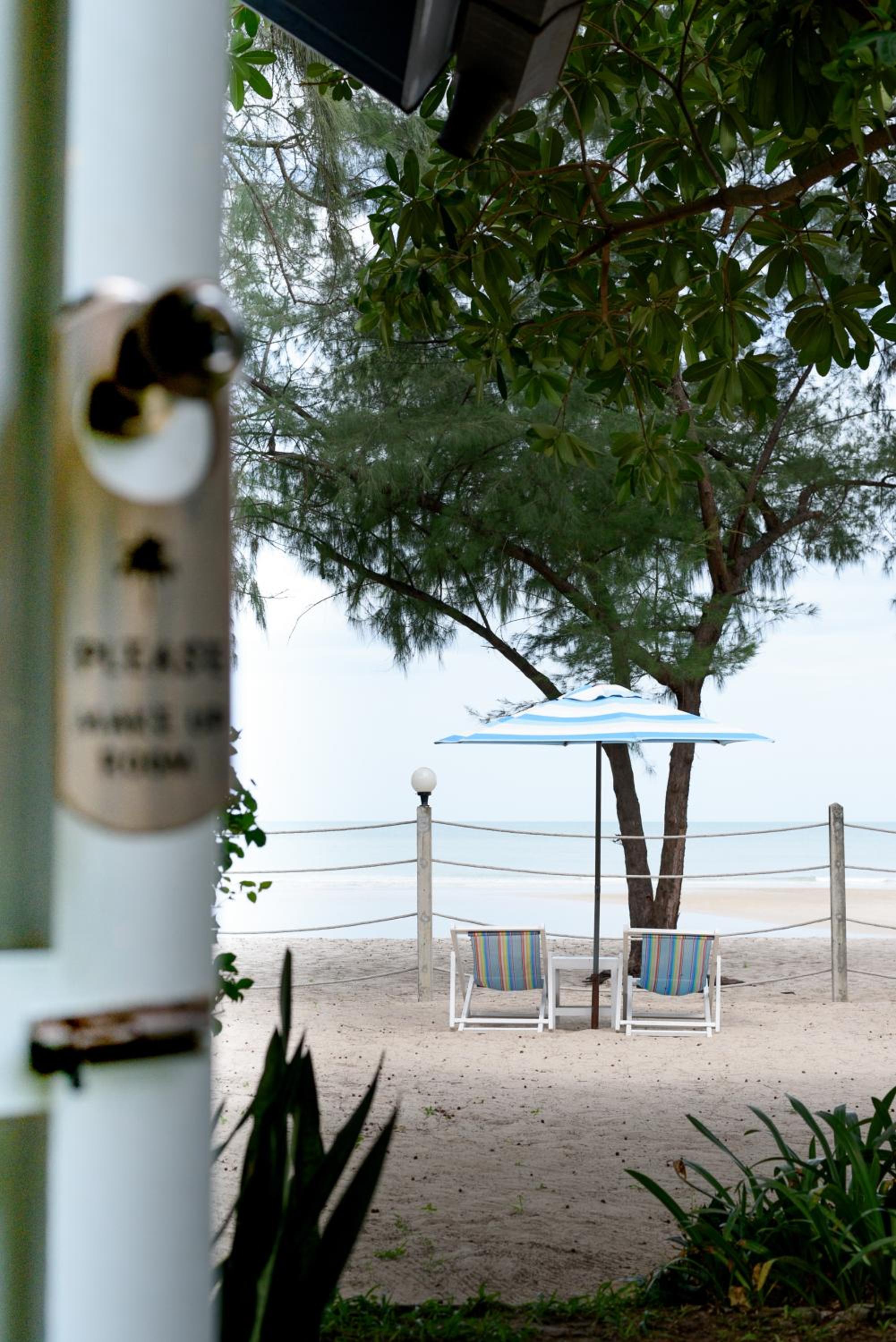 Baan Kratom Tong by the sea view 2