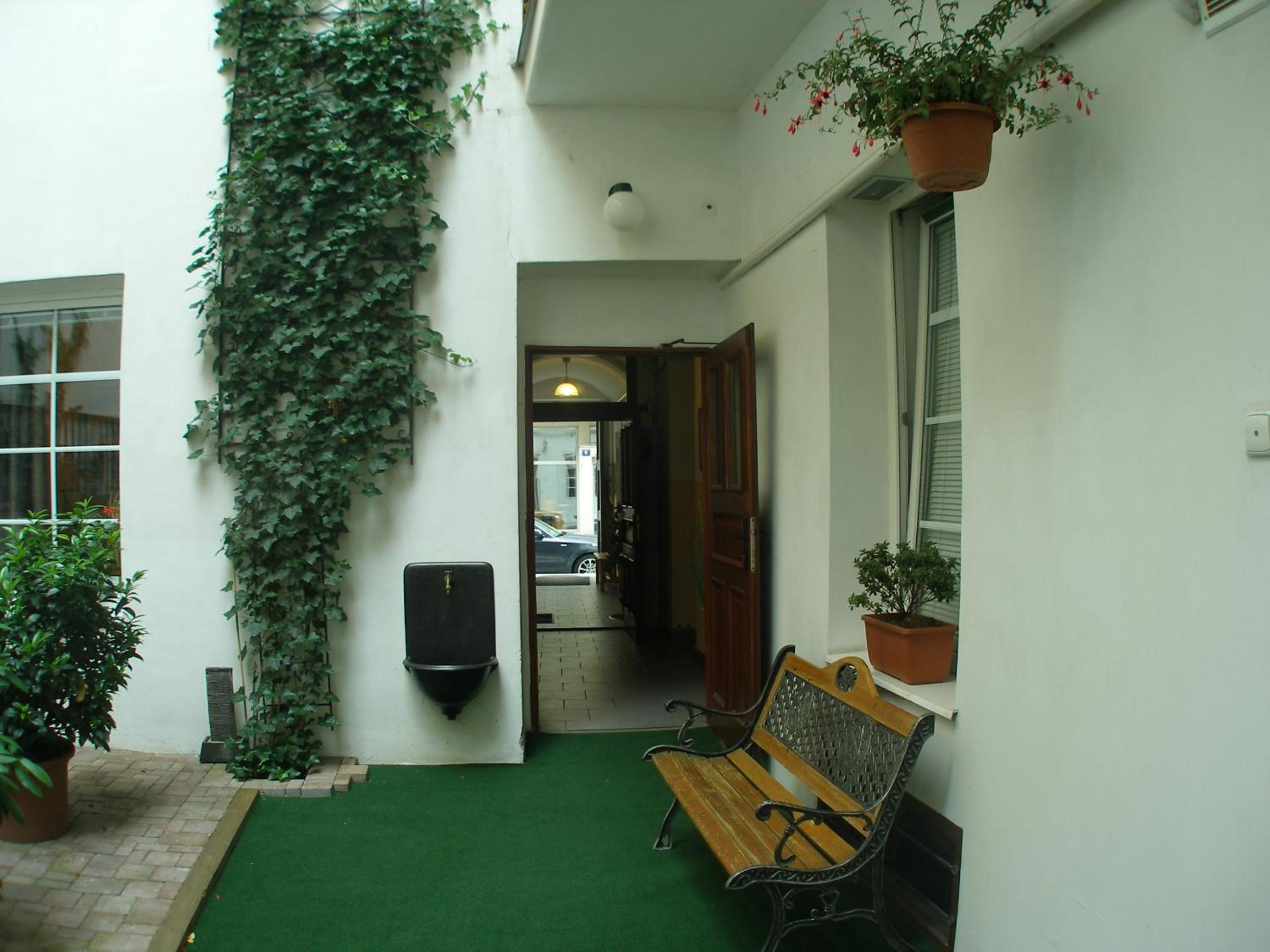 Mila Apartments