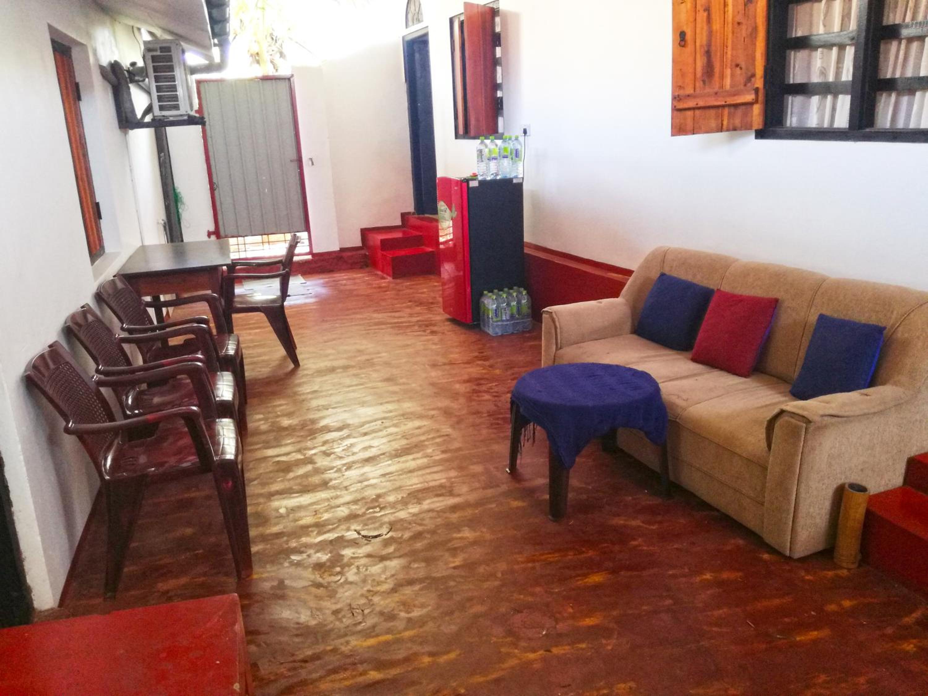20 House Arugam