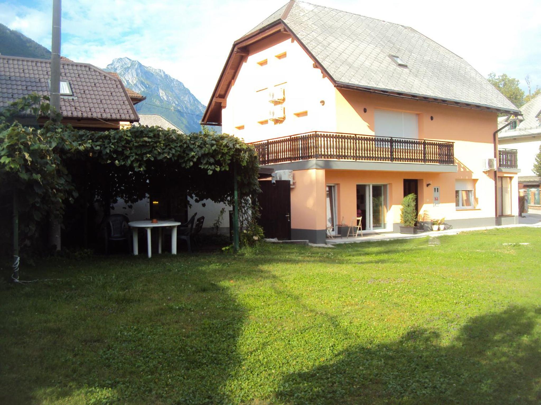 Photo 31