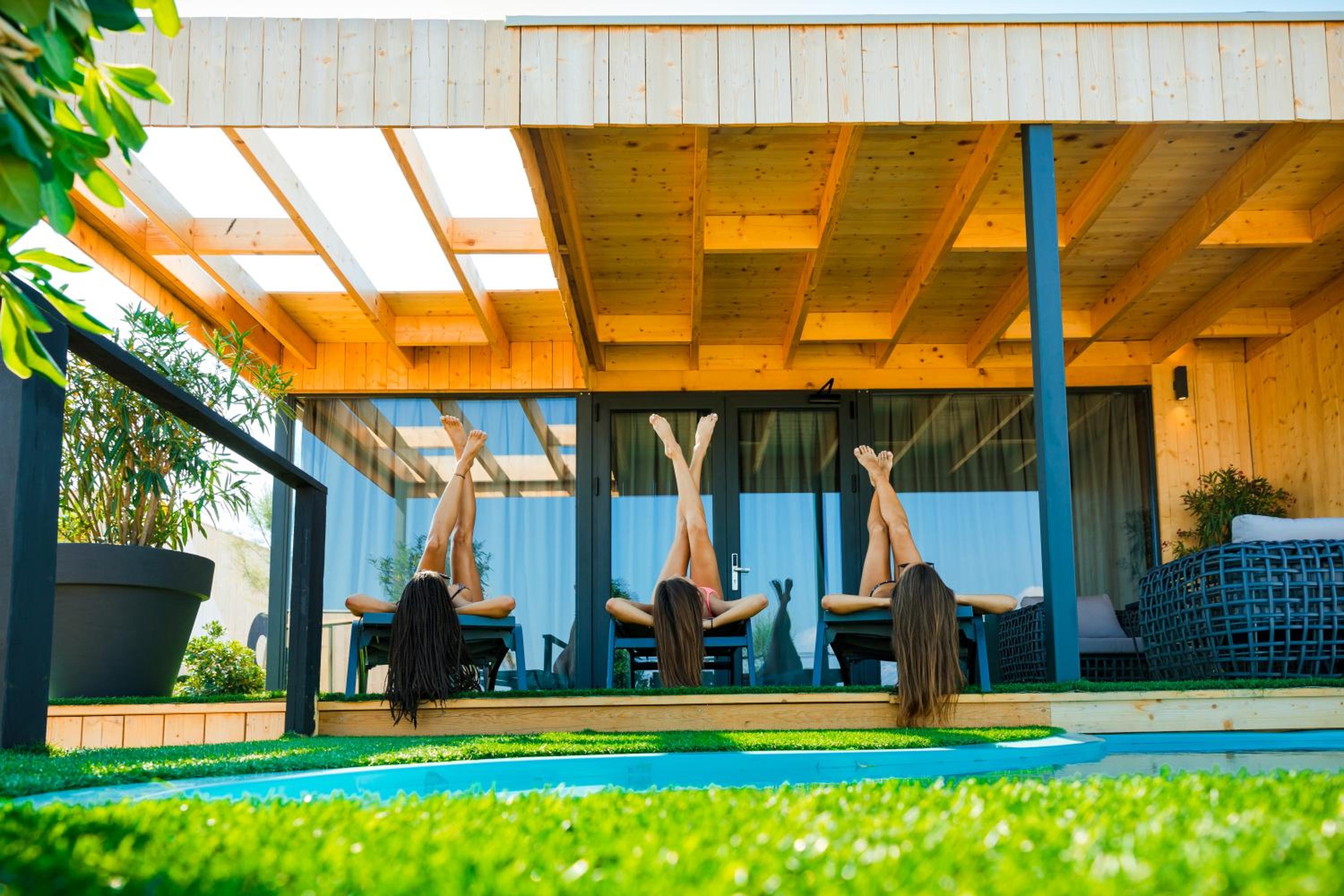 Noa Glamping Resort