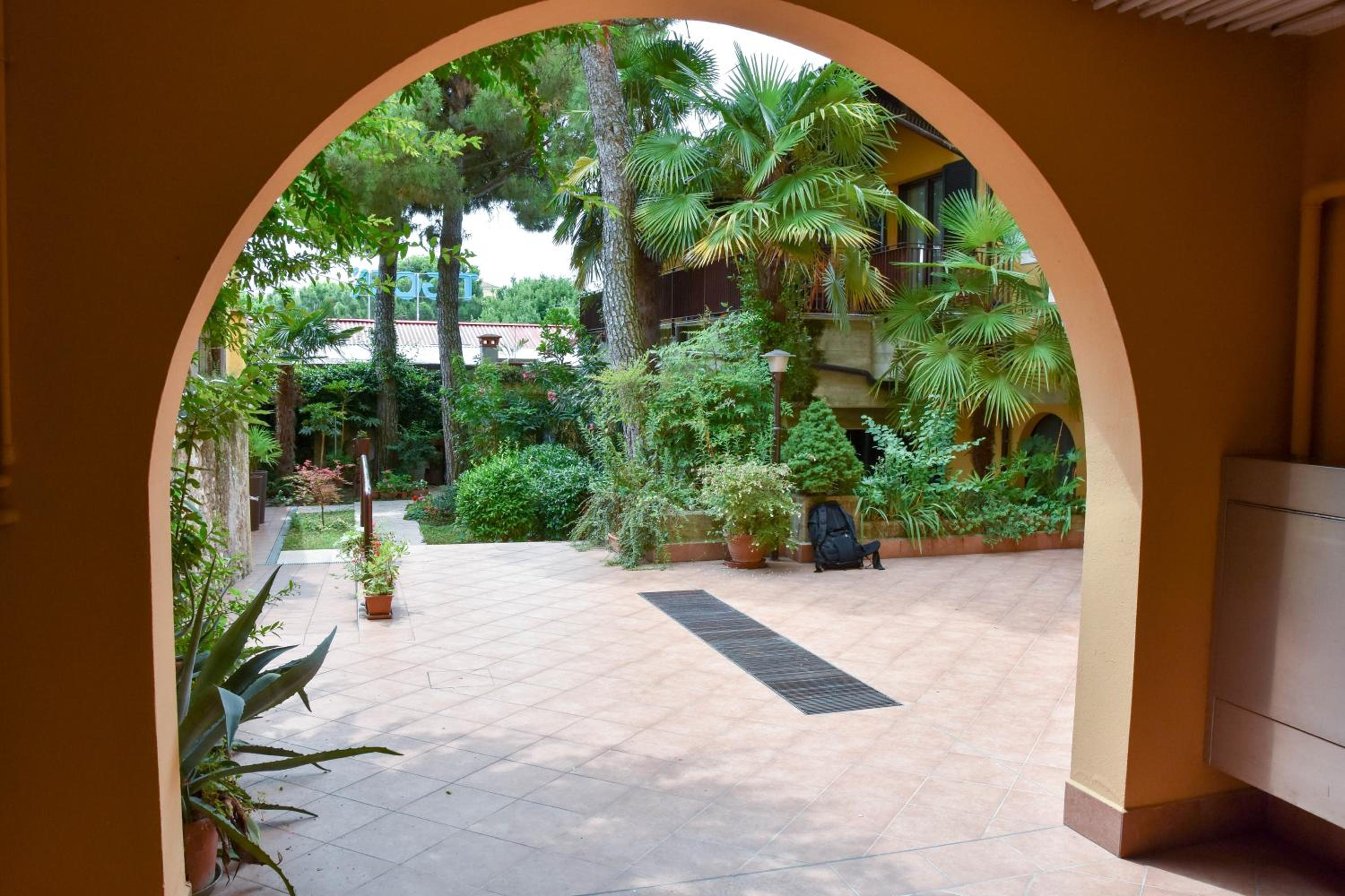 Debbie's House view 3
