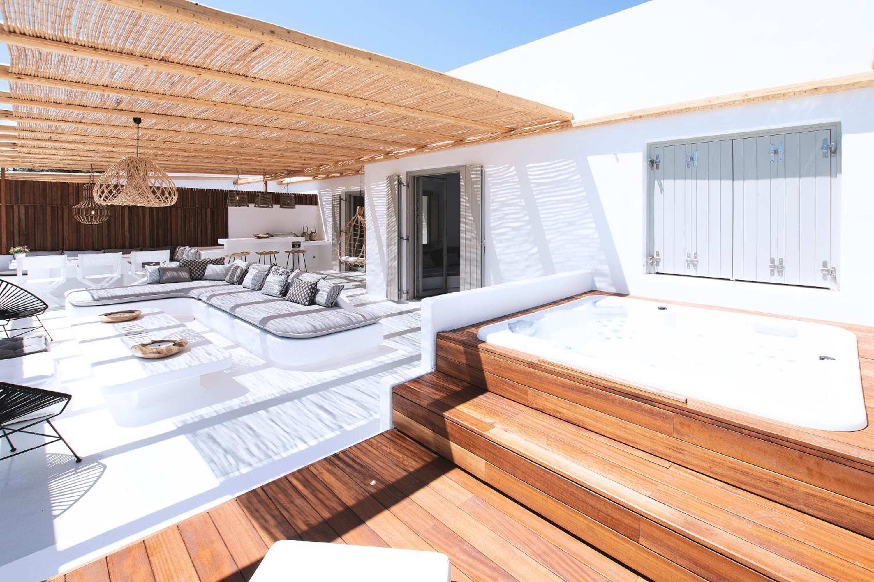 Hotel Phos Home by Rocks Estates - Image 1