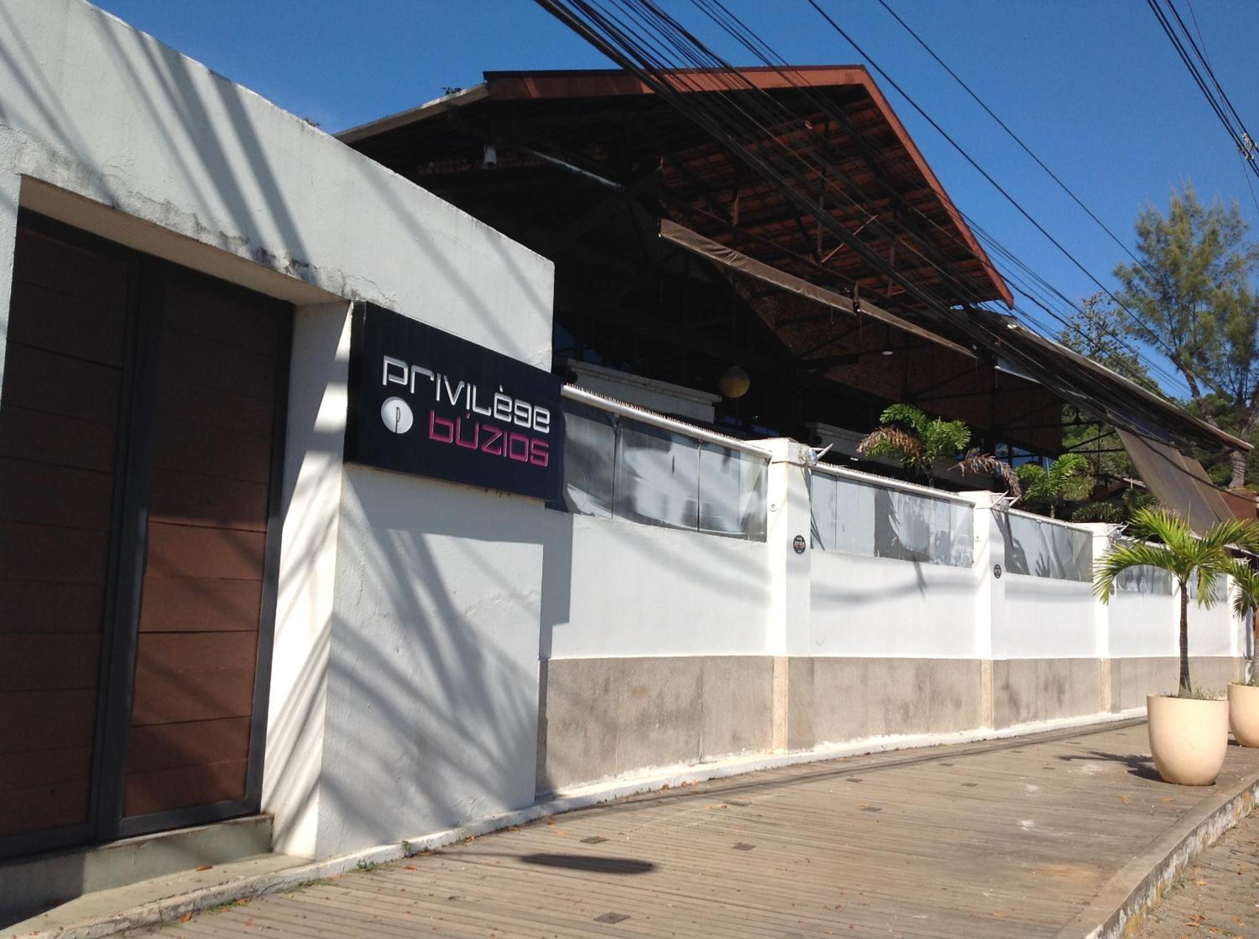 CASA 4QTOS PISCINA PRAIA