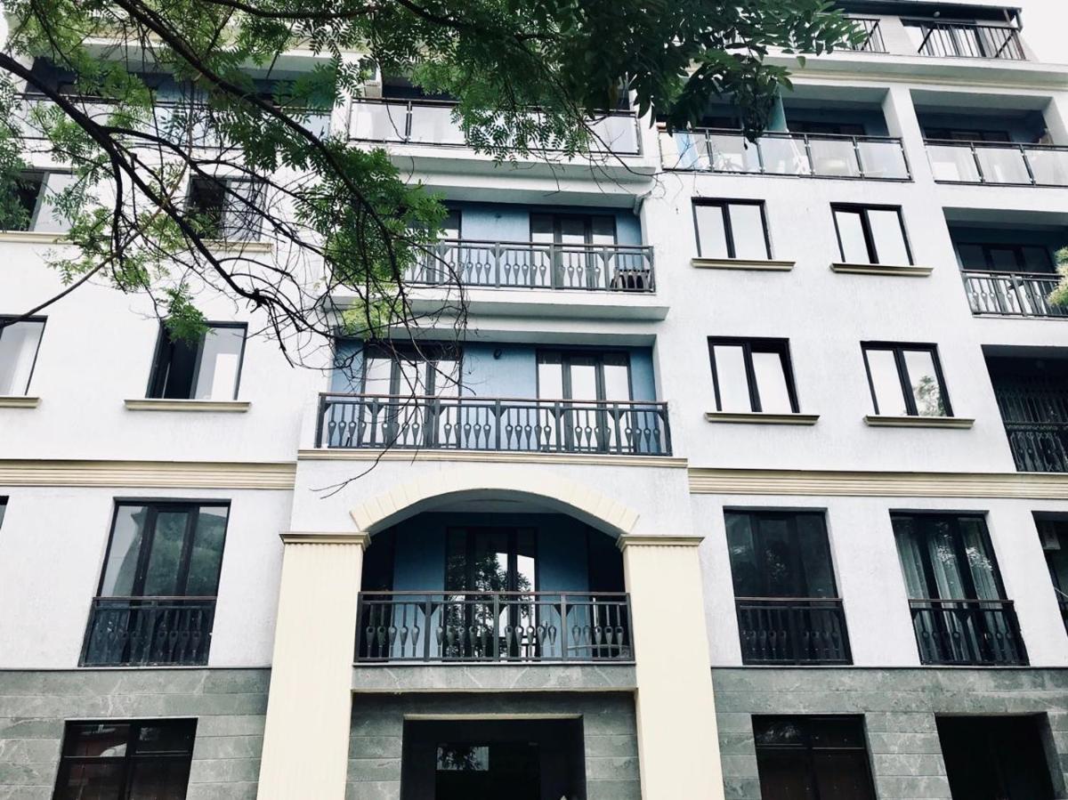 City Center Apartments by Happy Place