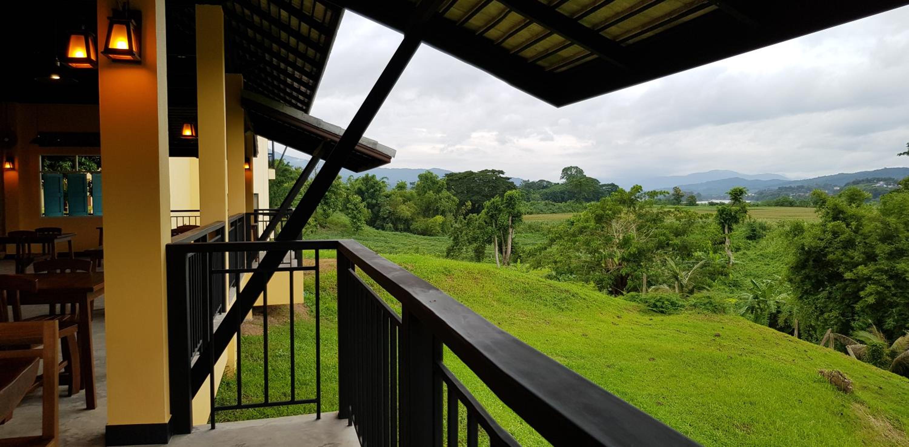 Baan Sakuna Hotel