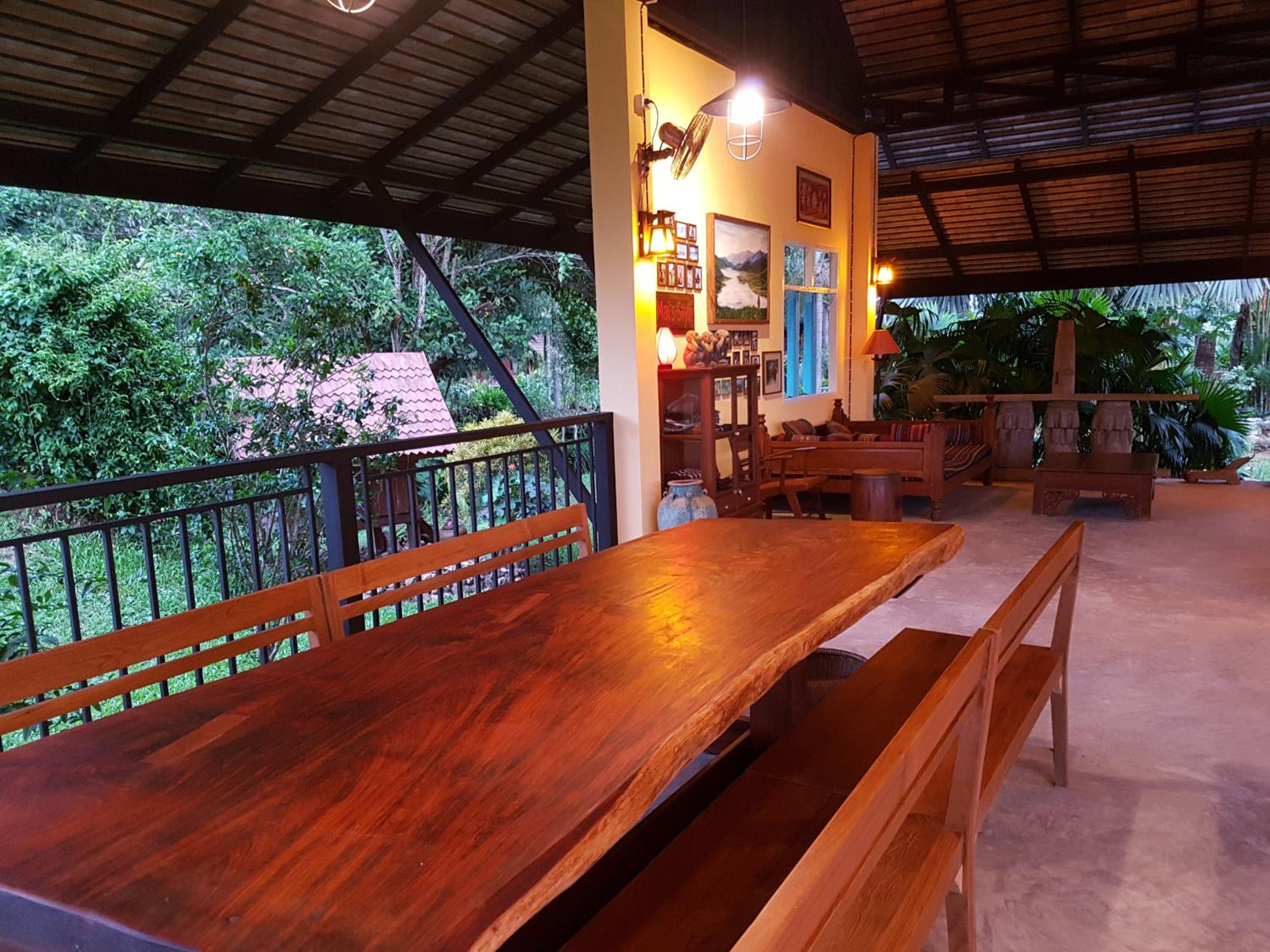 Baan Sakuna Hotel