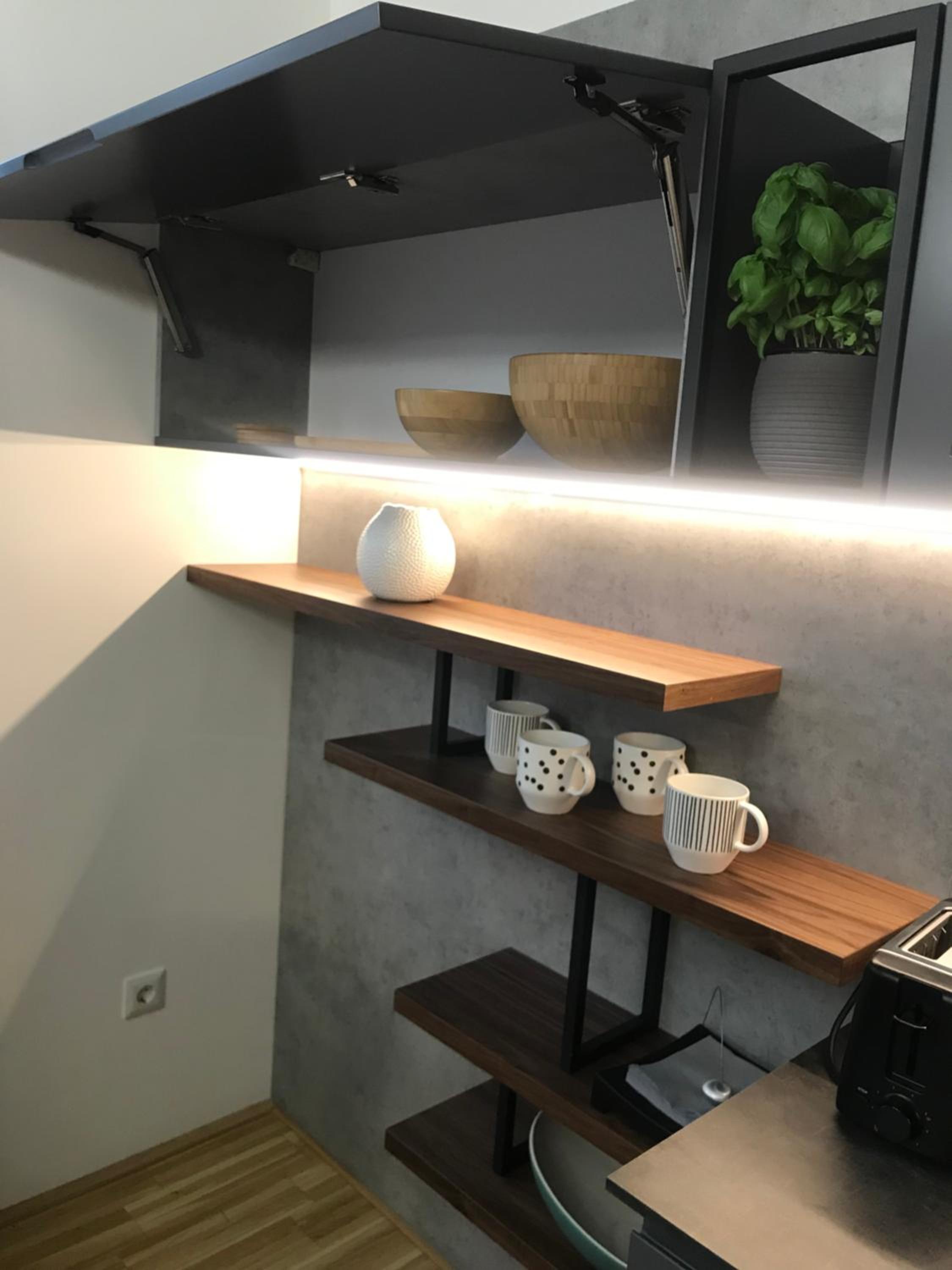 Vienna Hauptbanhof and Belvedere two bedroom apartment