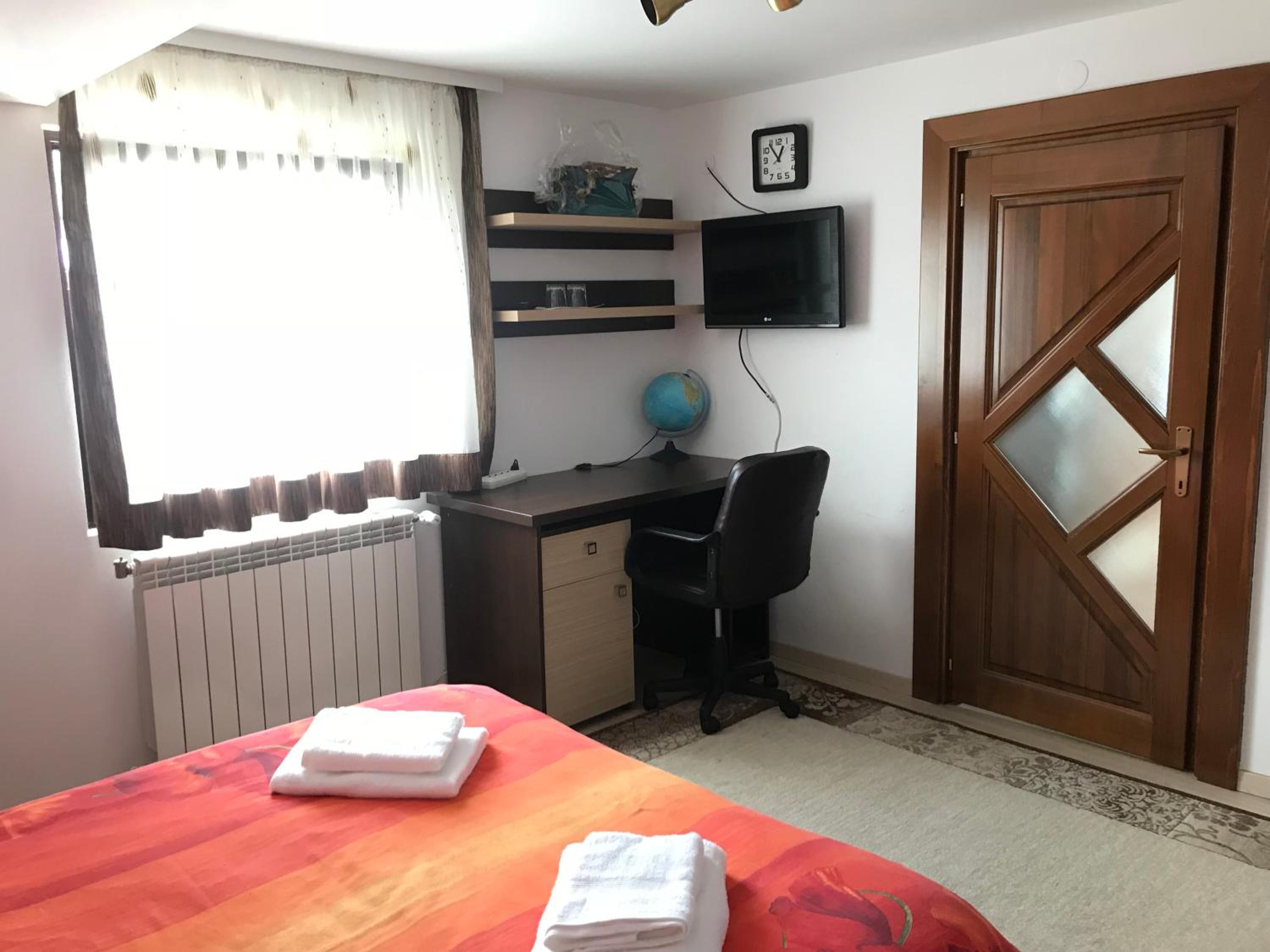 Photo 18
