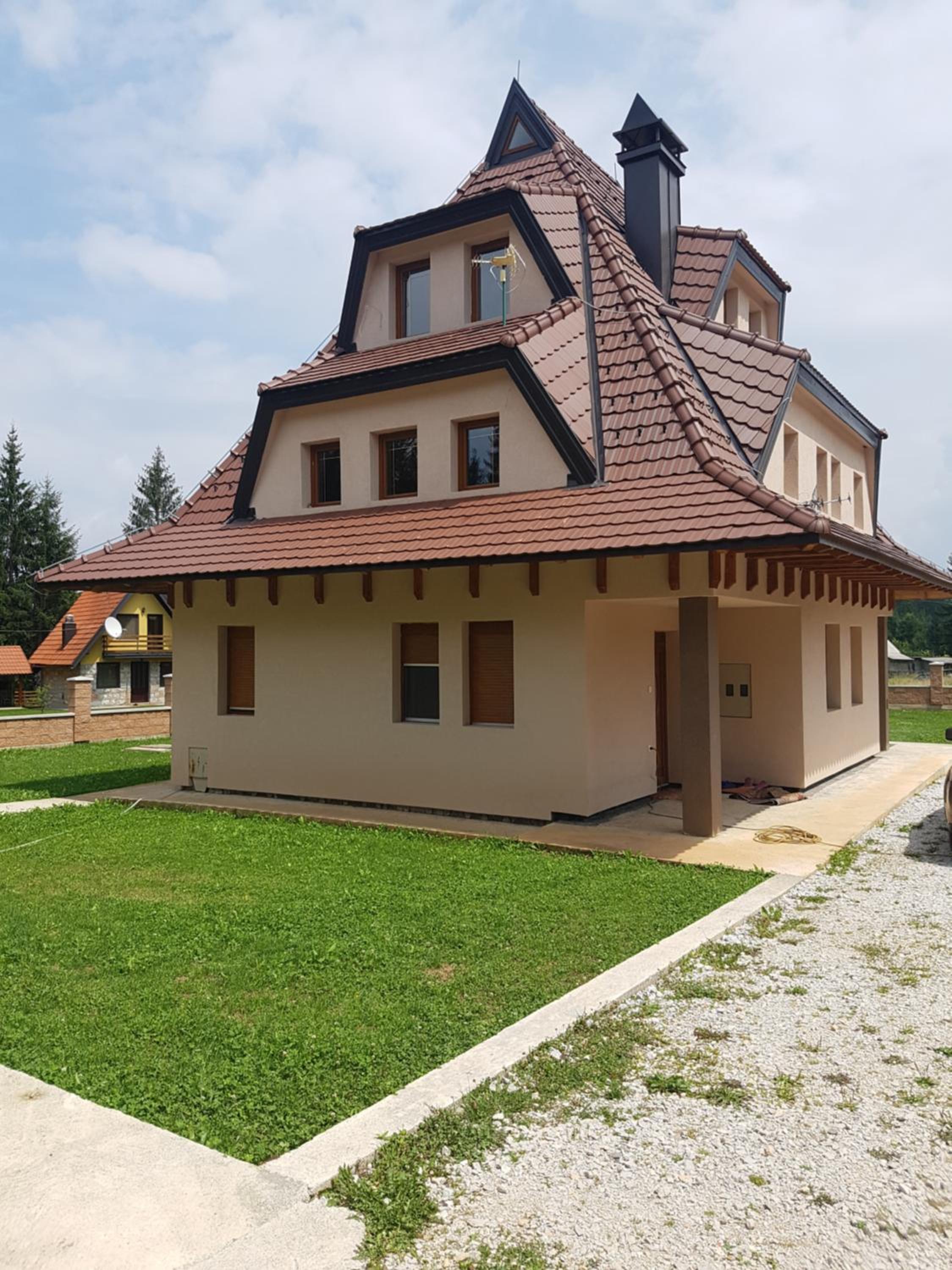 Vila Tri Srca view 3