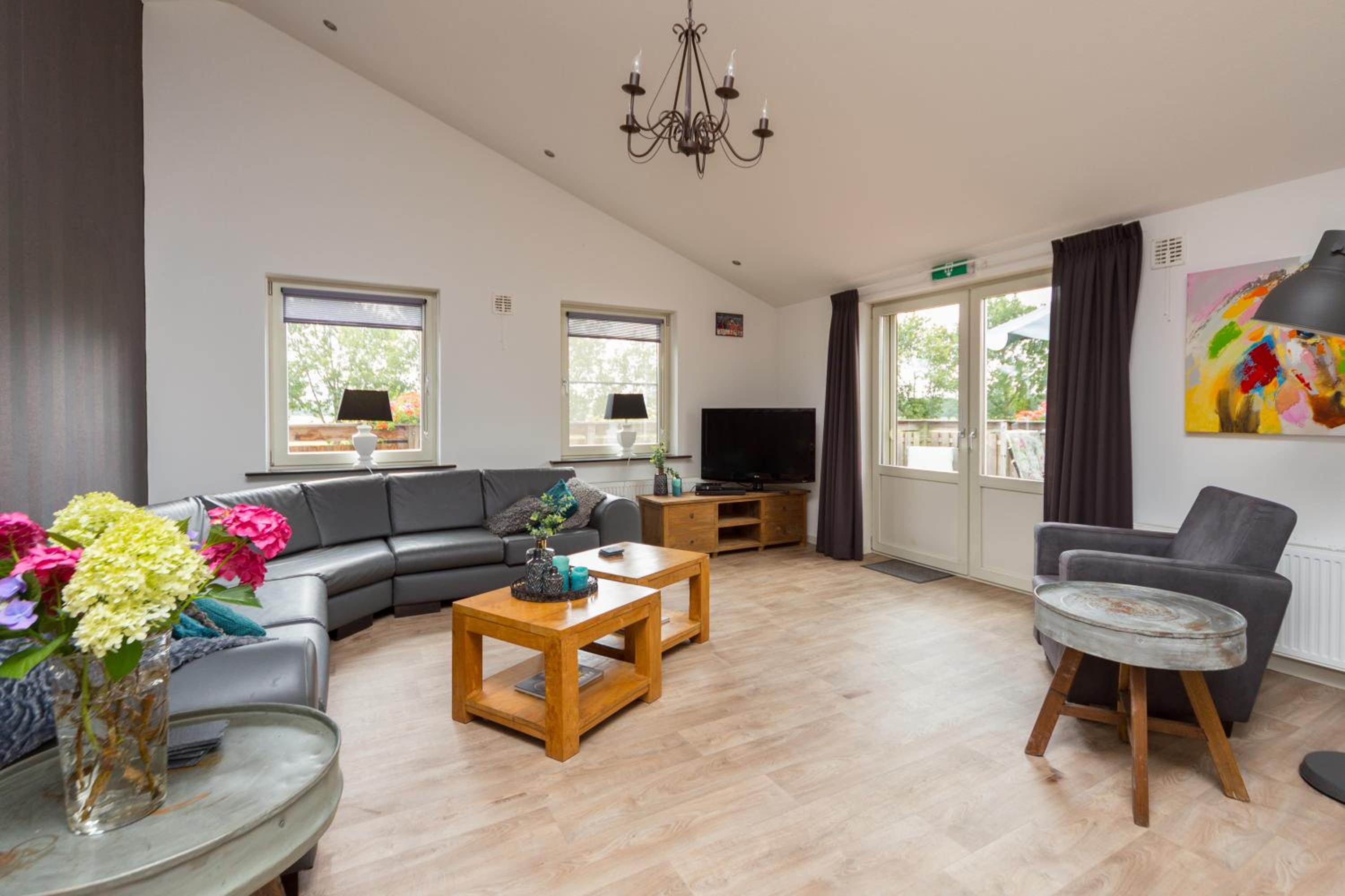 Lenthe Farm Lodge view 4