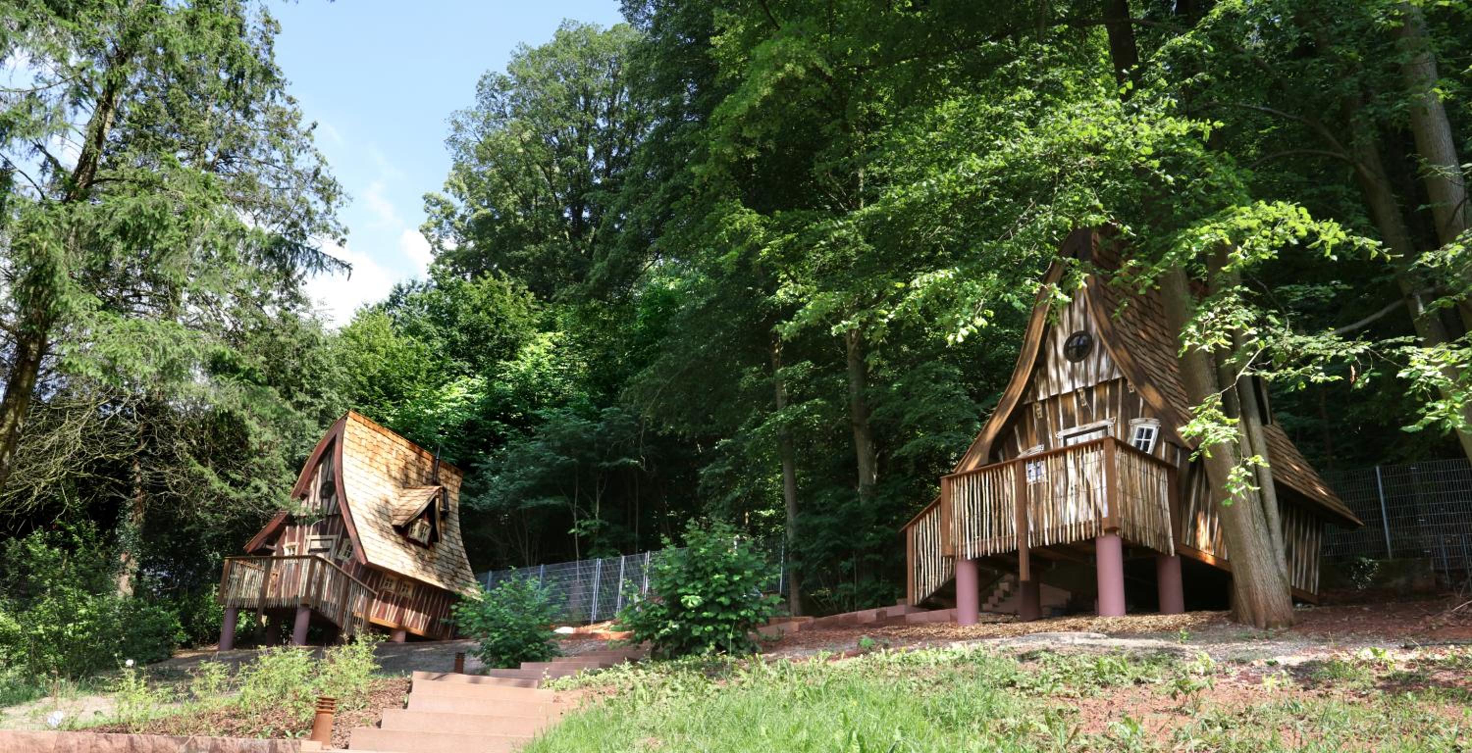 Hexenhäuschen am Waldrand