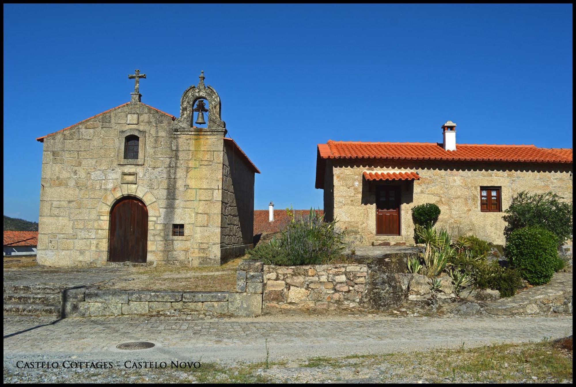 Castelo Cottages