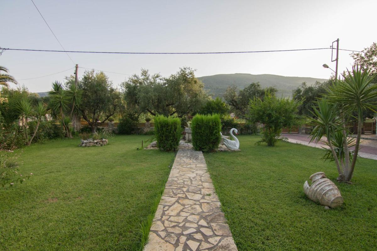 Olive Tree Apartment photo 4
