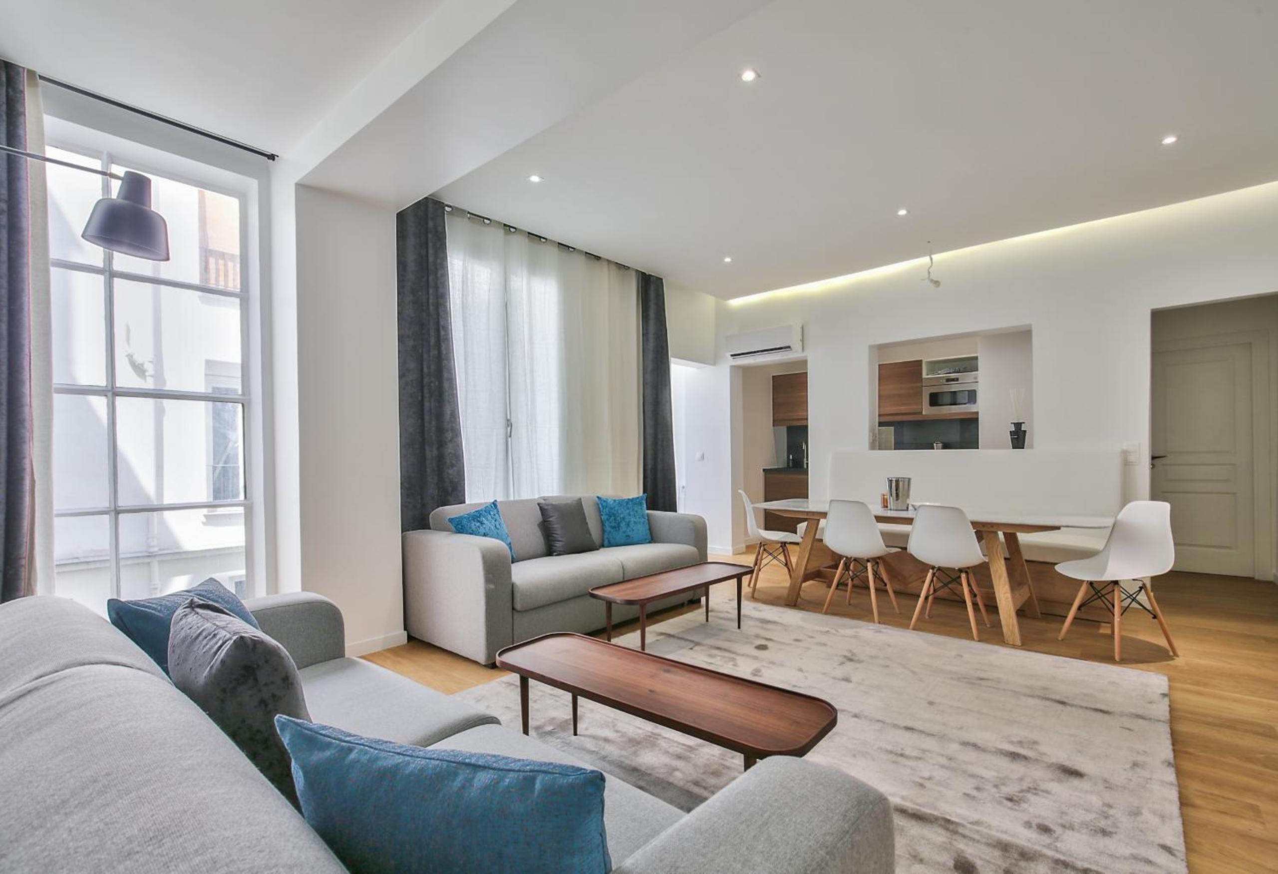69 - Authentic Parisian Home