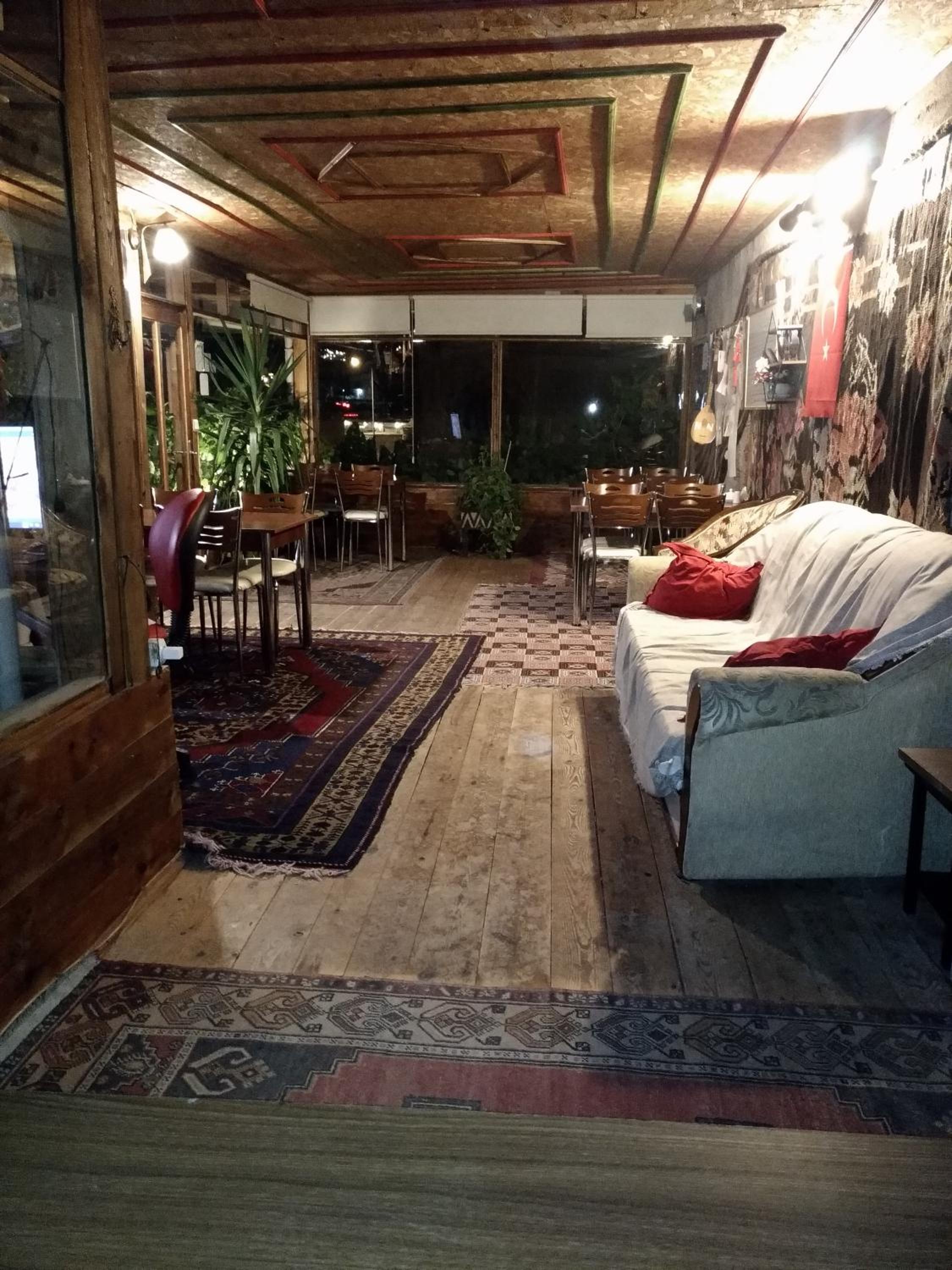 Falcon Cave Suites - Image 7