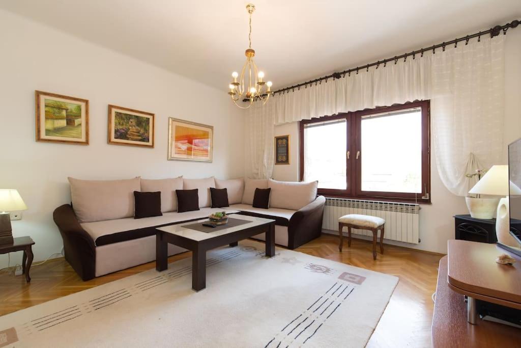 Old Town House in Sarajevo view 2