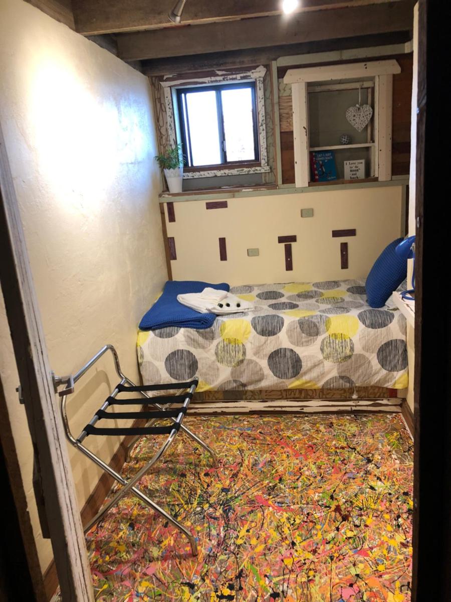 Bed in a Shed Too