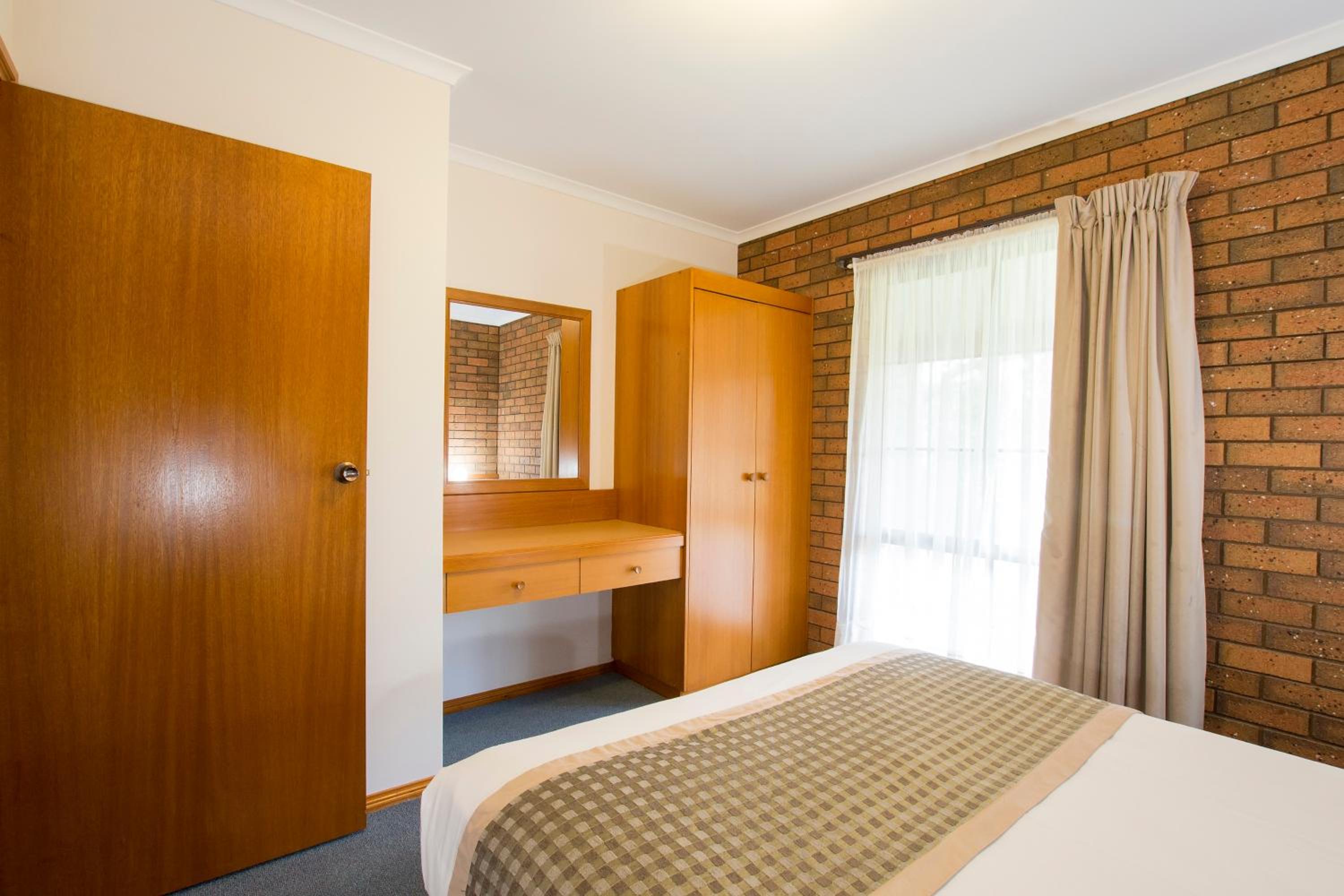 Sportslander Motor Inn
