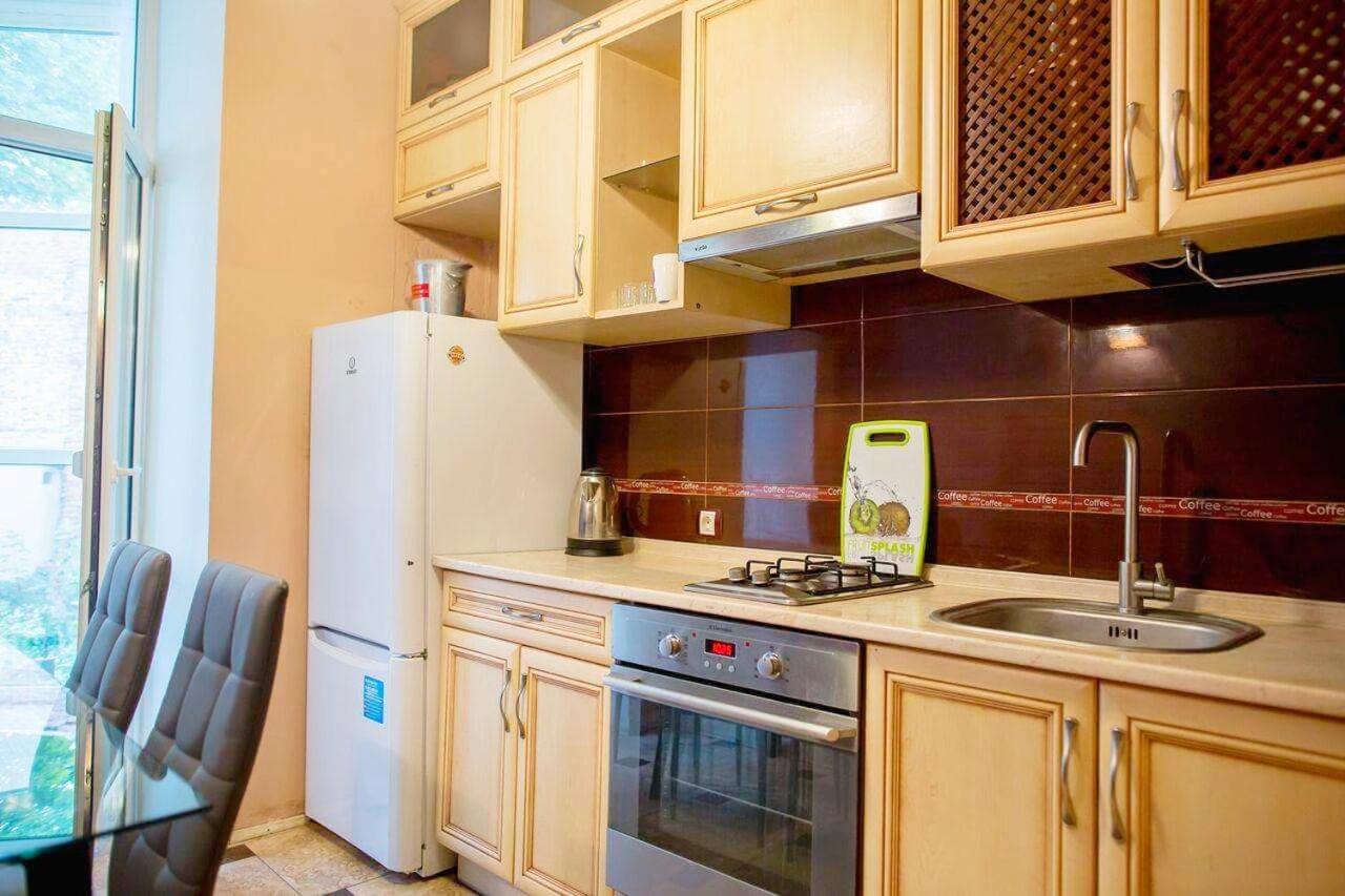 Apartment On Hutsulska світло 24 години view 2