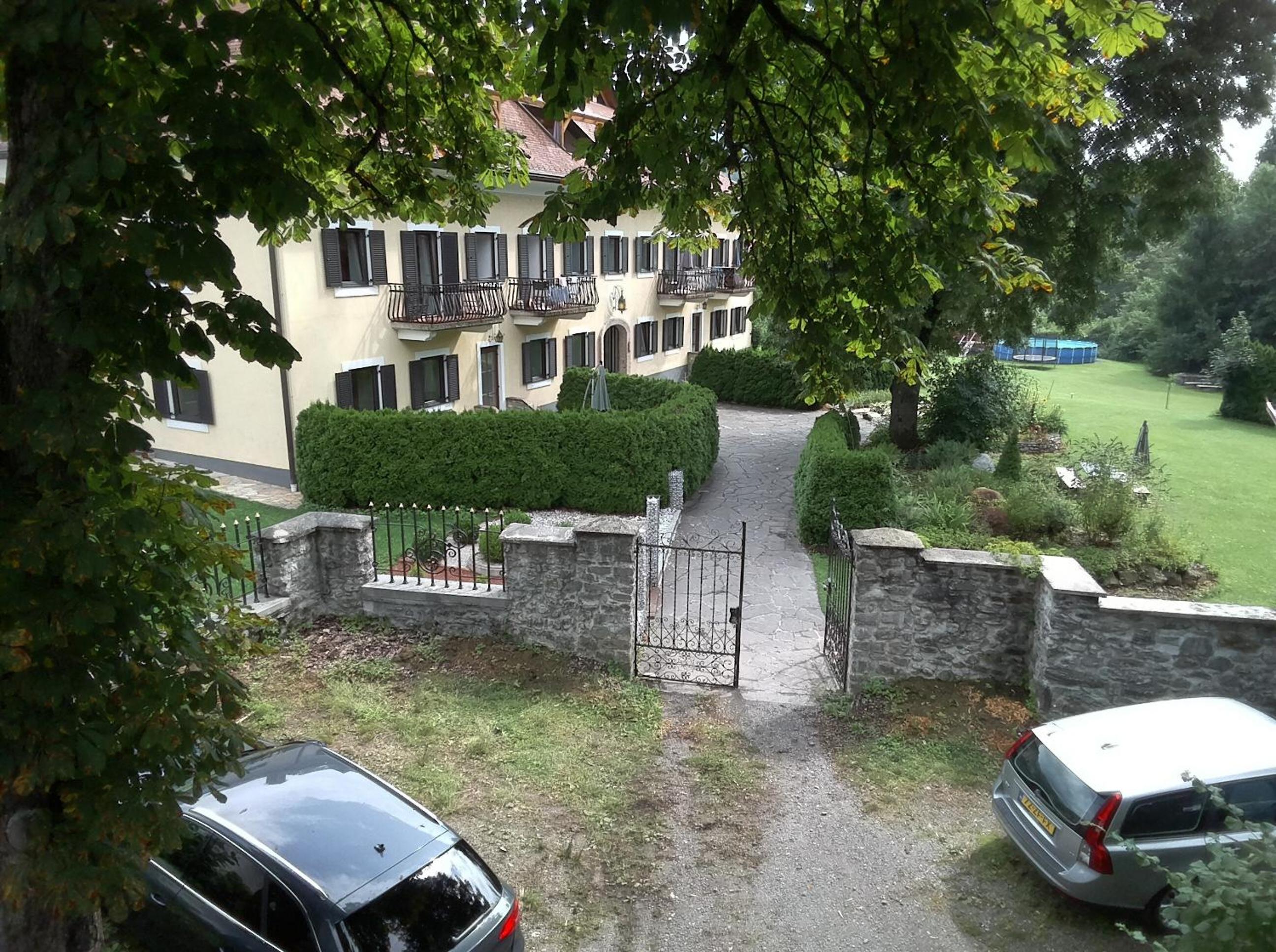 Garten- & Loggia-Appartement HERRENHAUS